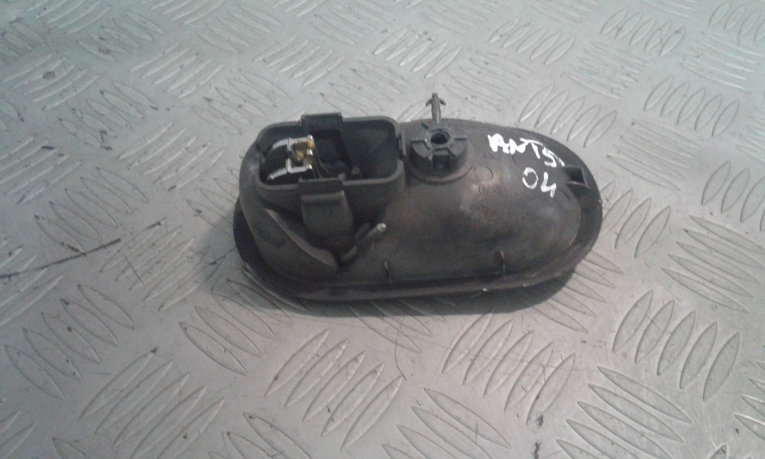 Maniglia Int. Apertura Porta Ant. Sinistro 8200310579 Usato