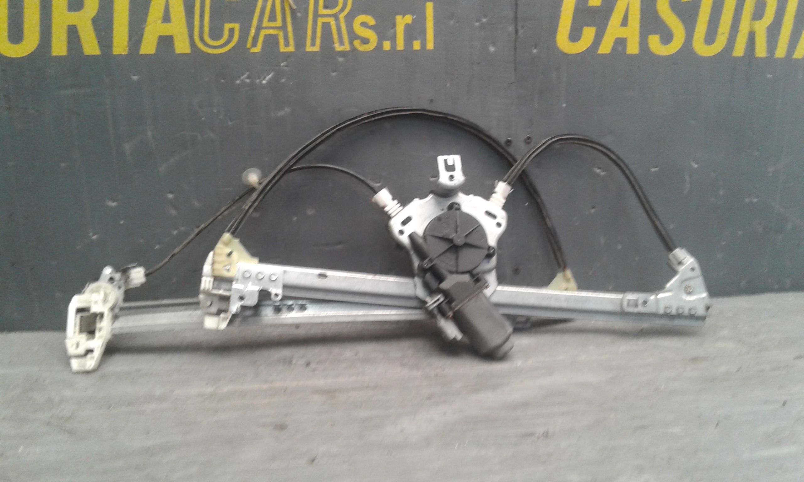 Alzacristallo Porta Ant. Destro Usato