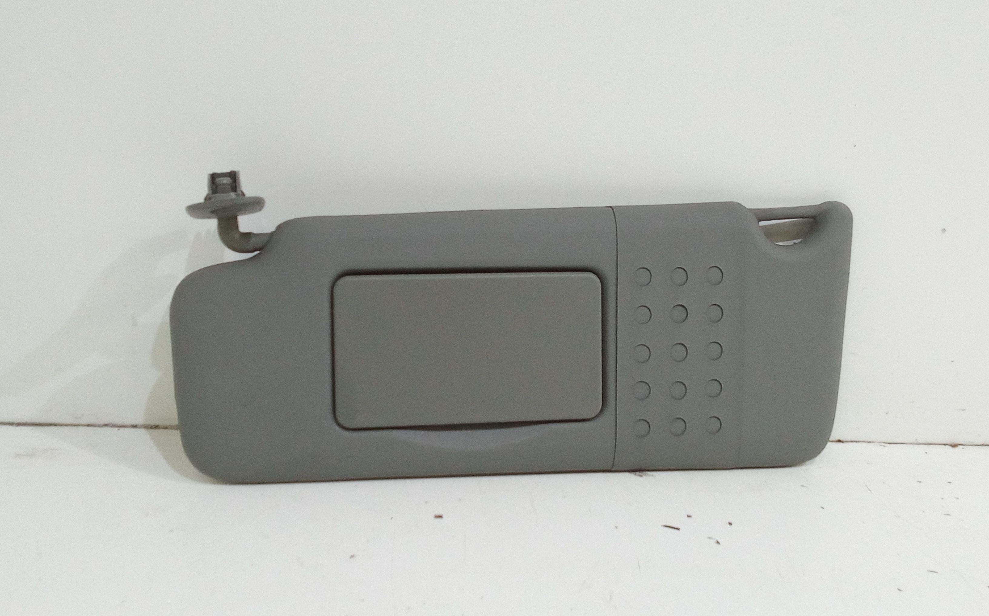 Aletta Parasole Parabrezza Sinistro 8200294234 Usato