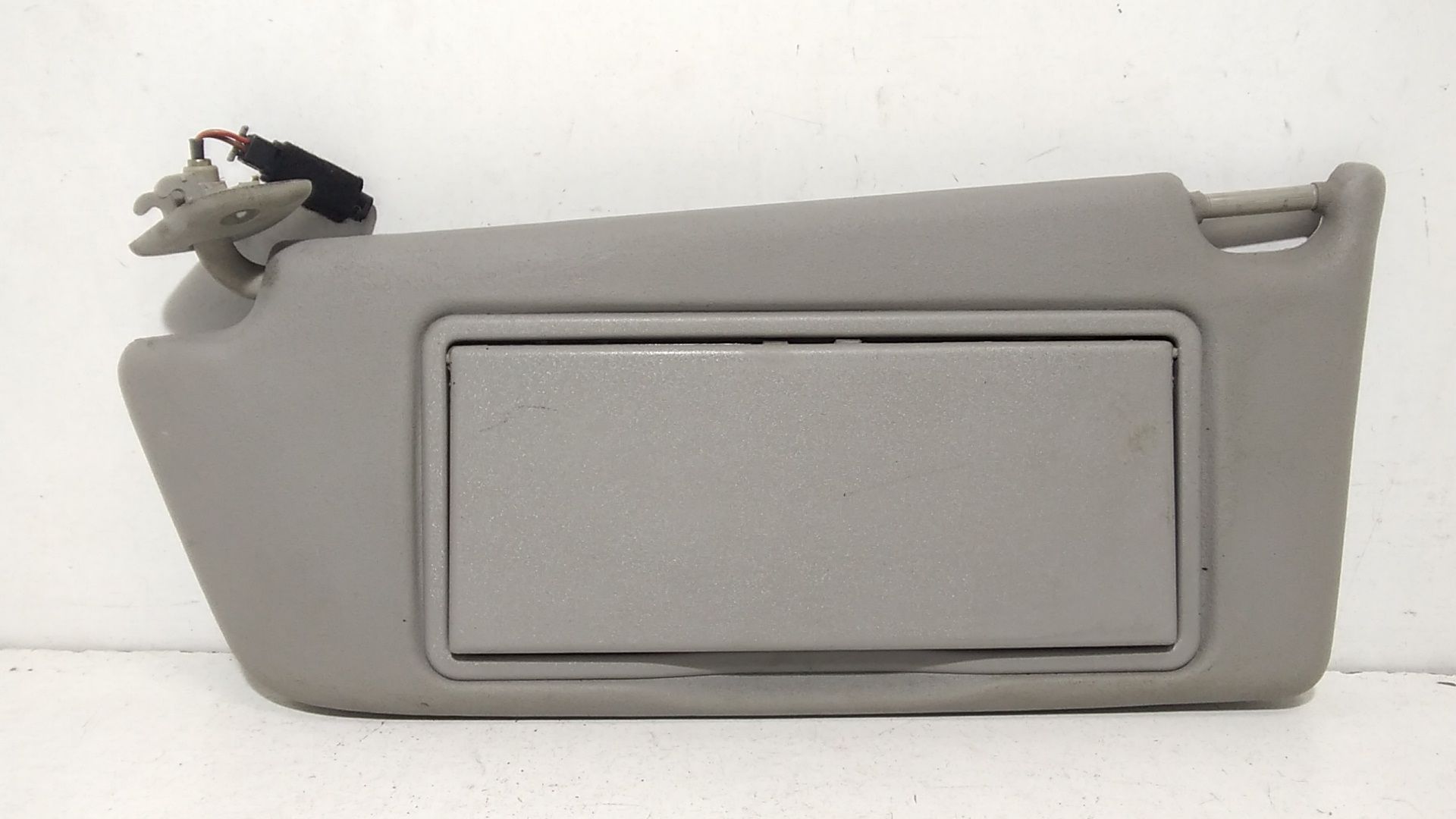 Aletta Parasole Parabrezza Sinistro 13113042 Usato