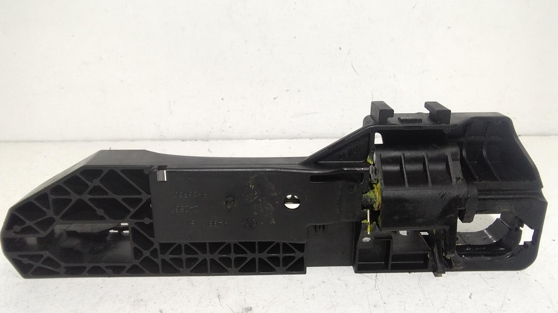 Supporto Maniglia Est. Porta Ant. Sinistro 51877955 Usato