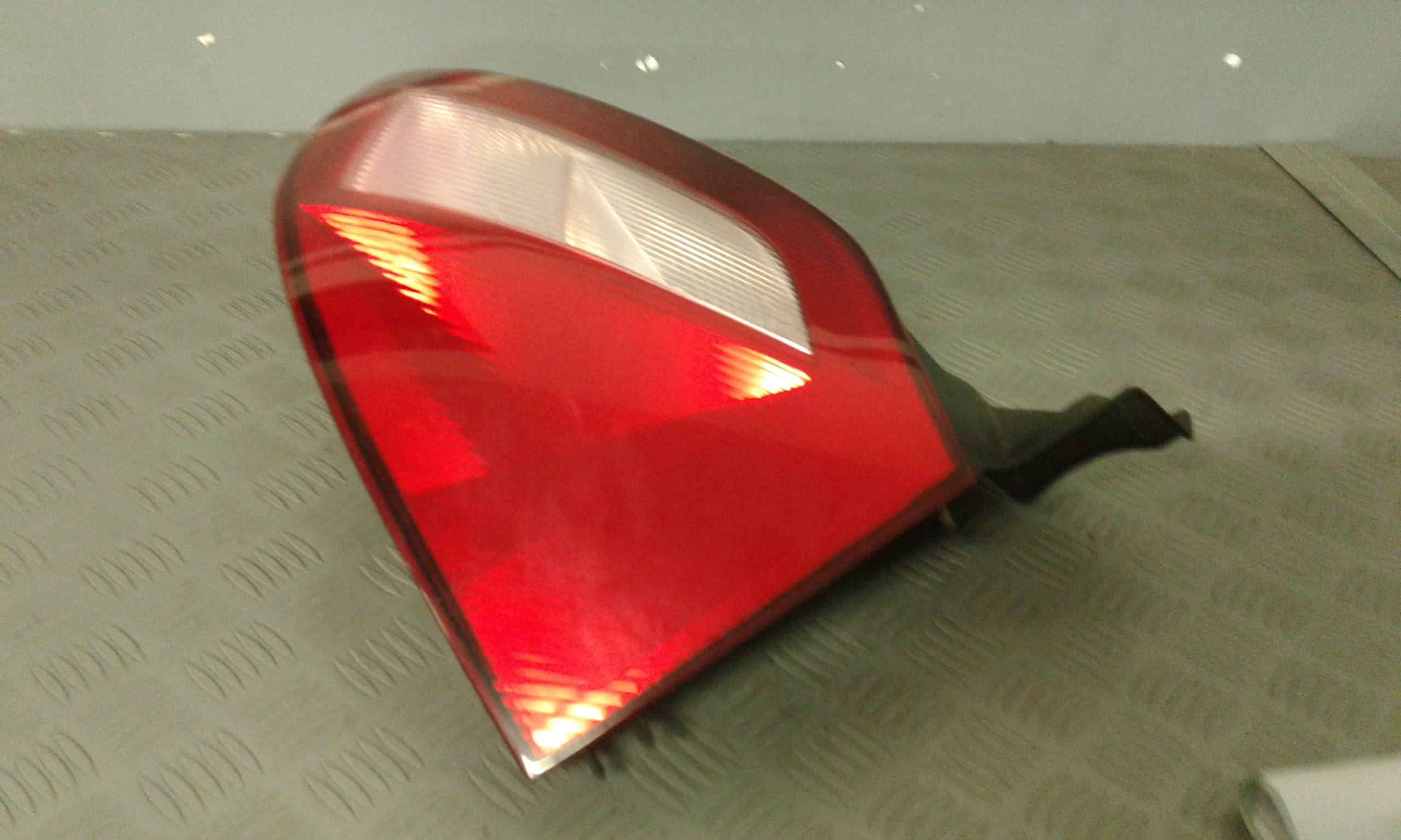 Fanale Post. Destro 8200073237 Usato