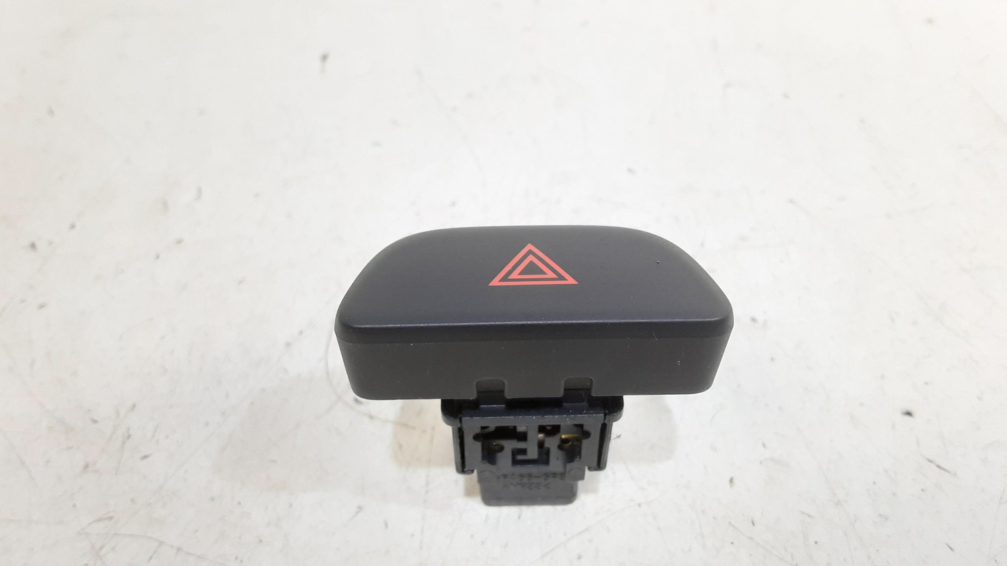 Interruttore Luci Emergenza 252901HA0A Usato