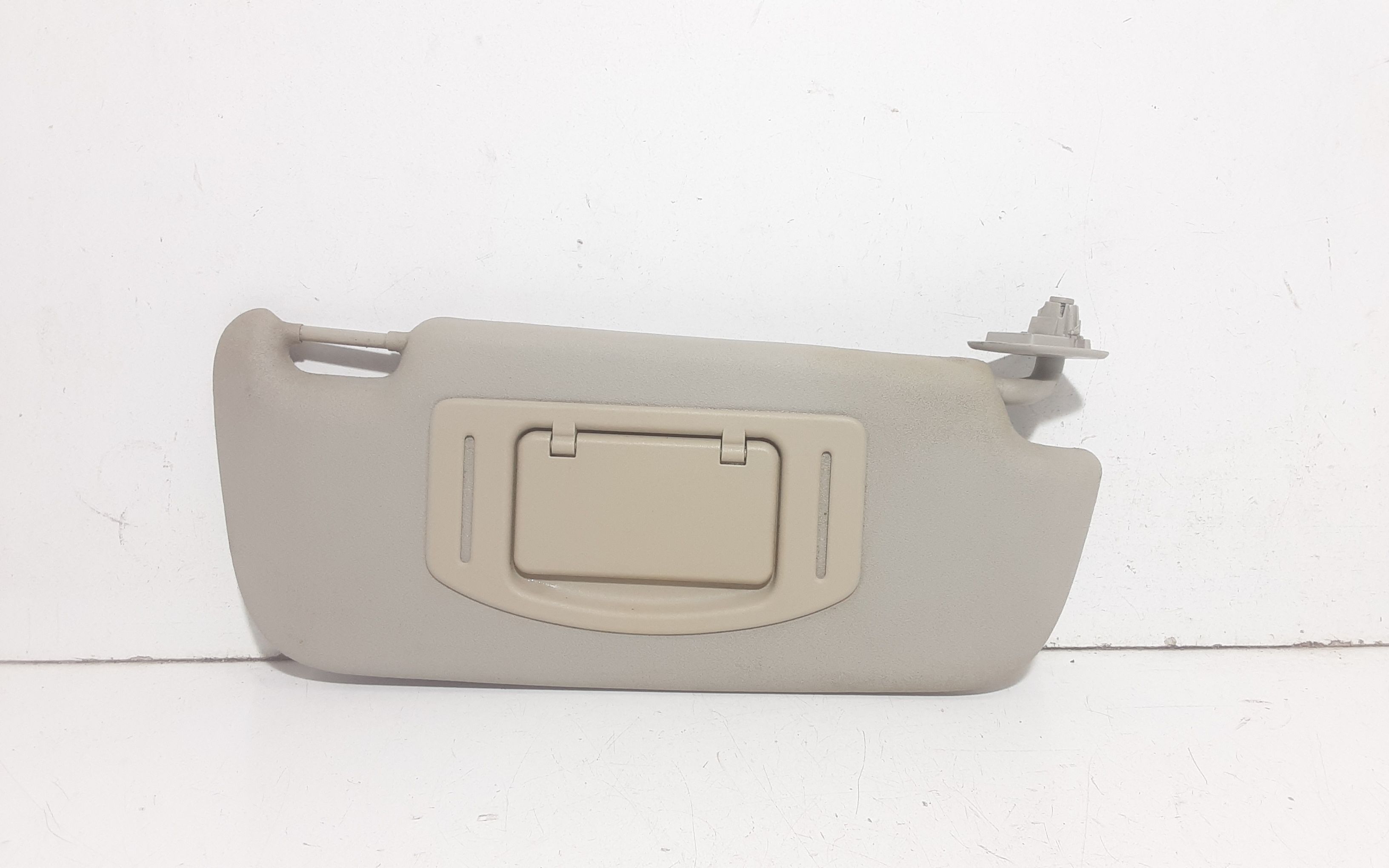 Aletta Parasole Parabrezza Destro A4548100410CH0A Usato