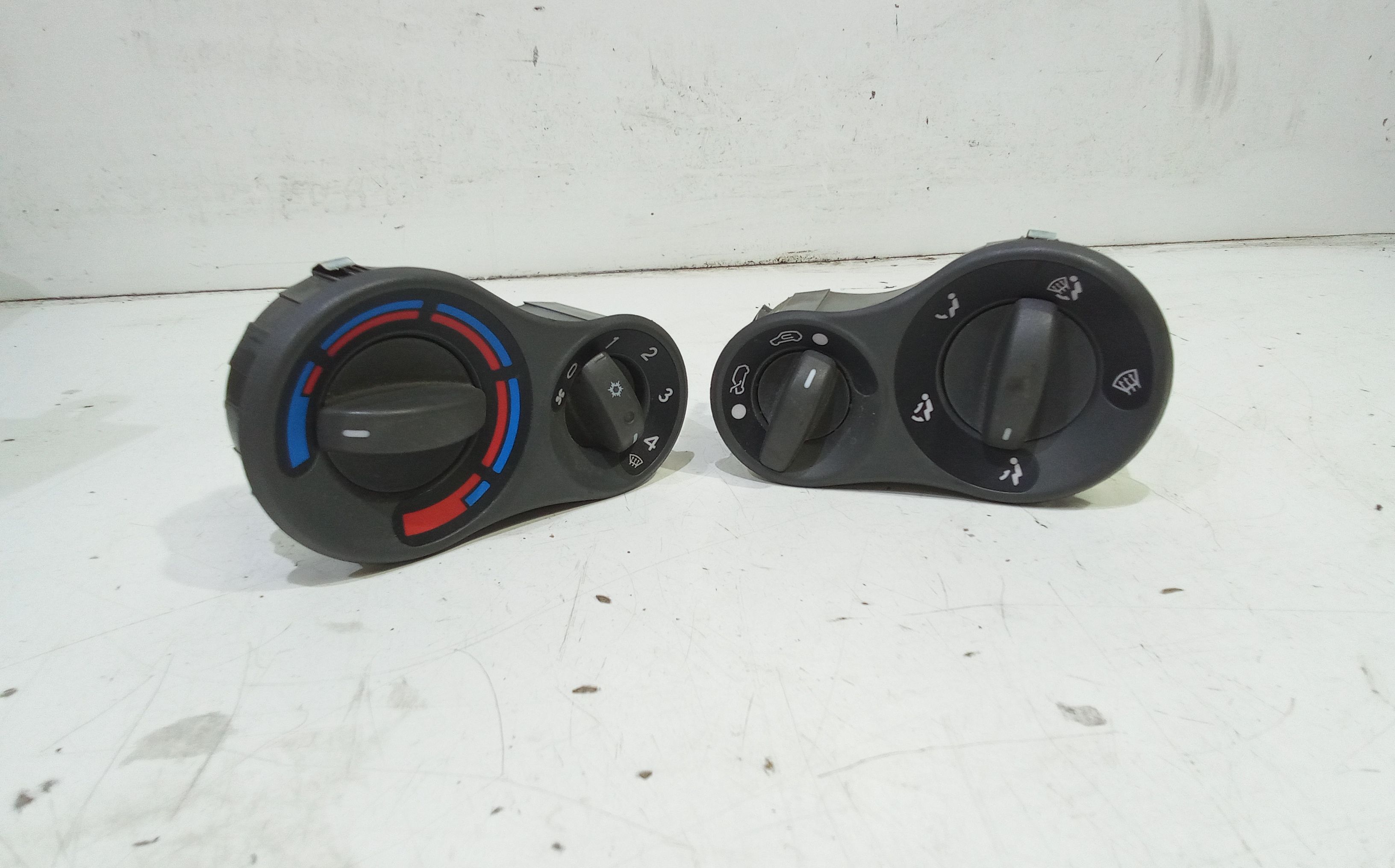 Blocco Comando Climatizzazione 77362520 Usato