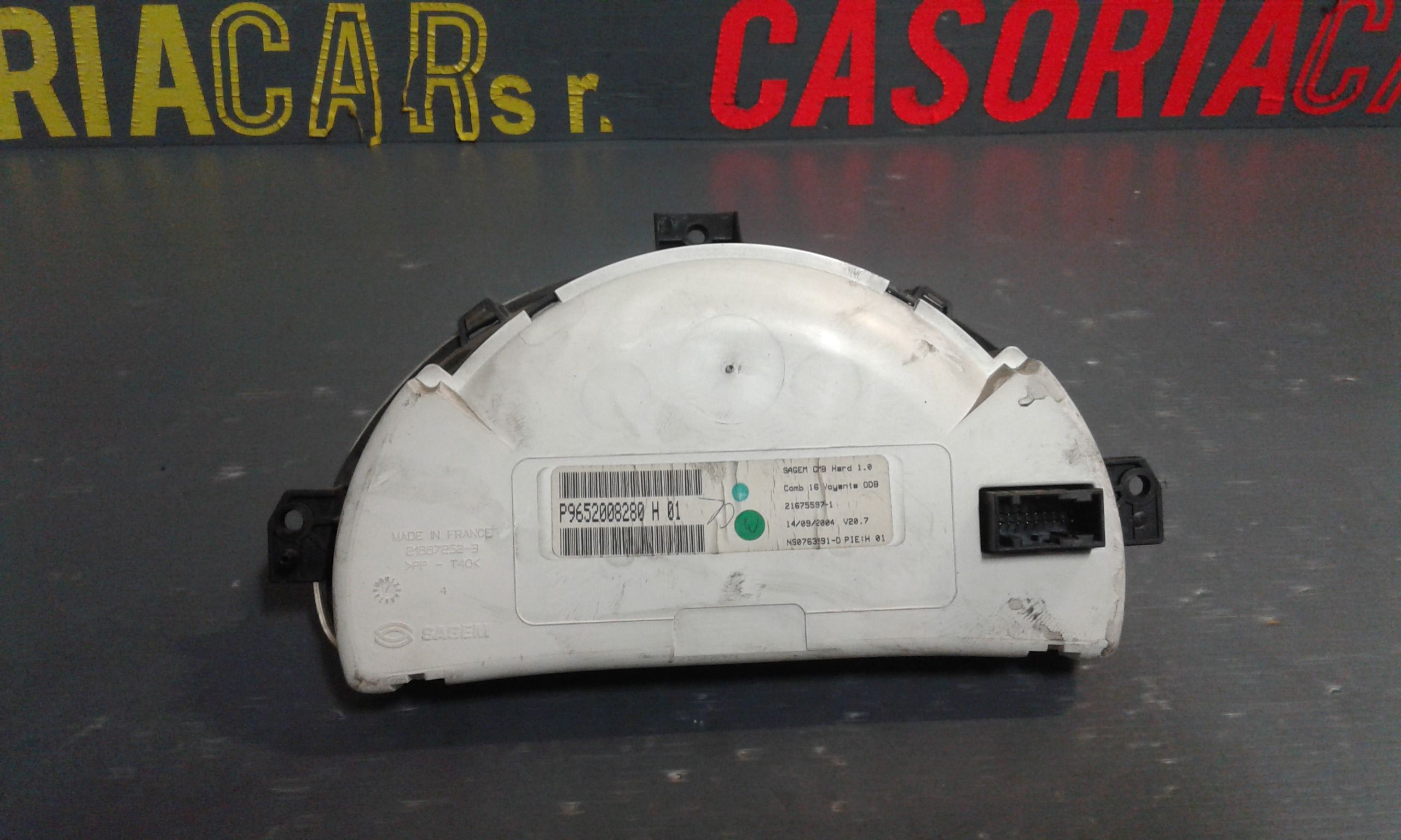 Quadro Portastrumenti Usato