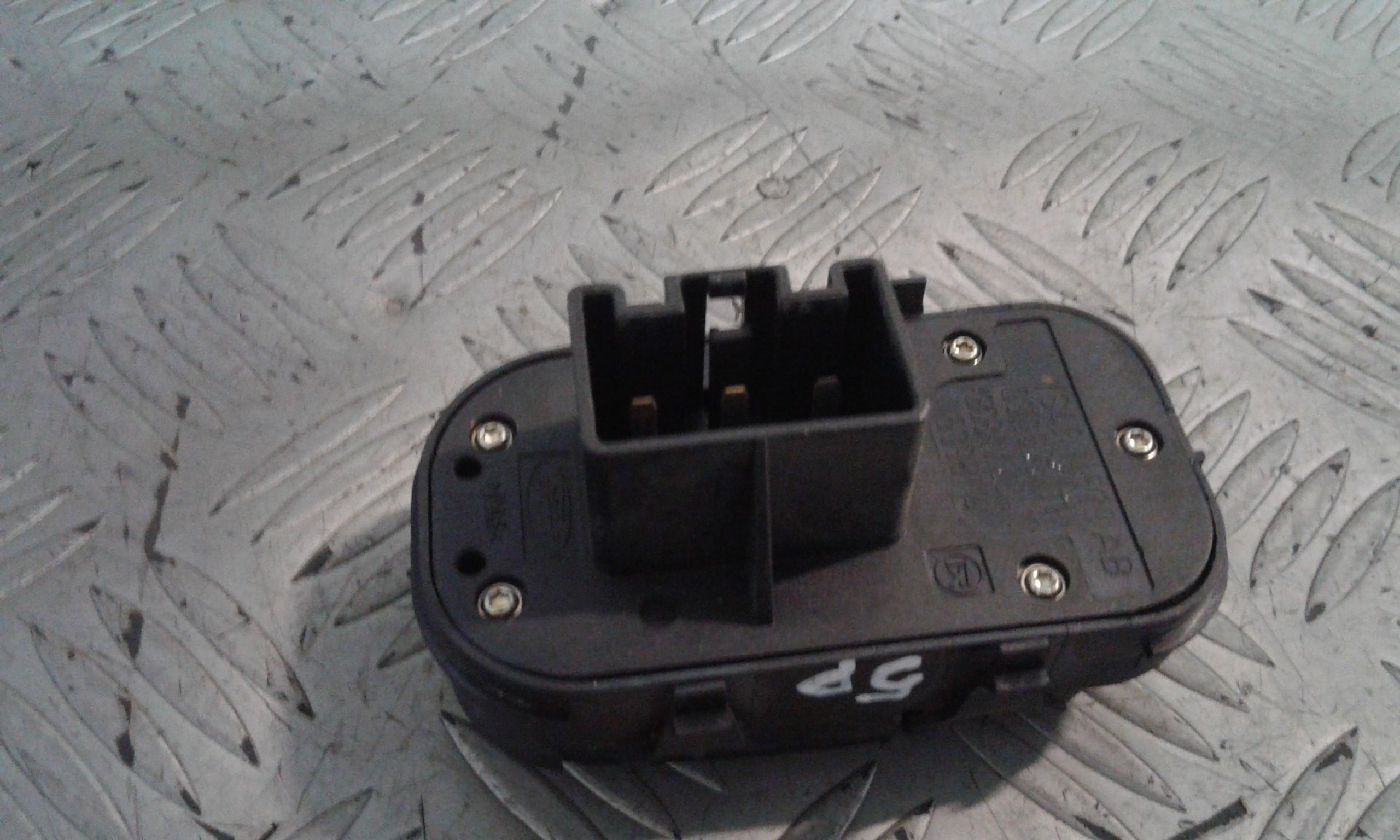 Interruttore Alzacristalli Porta Ant. Sinistro Usato