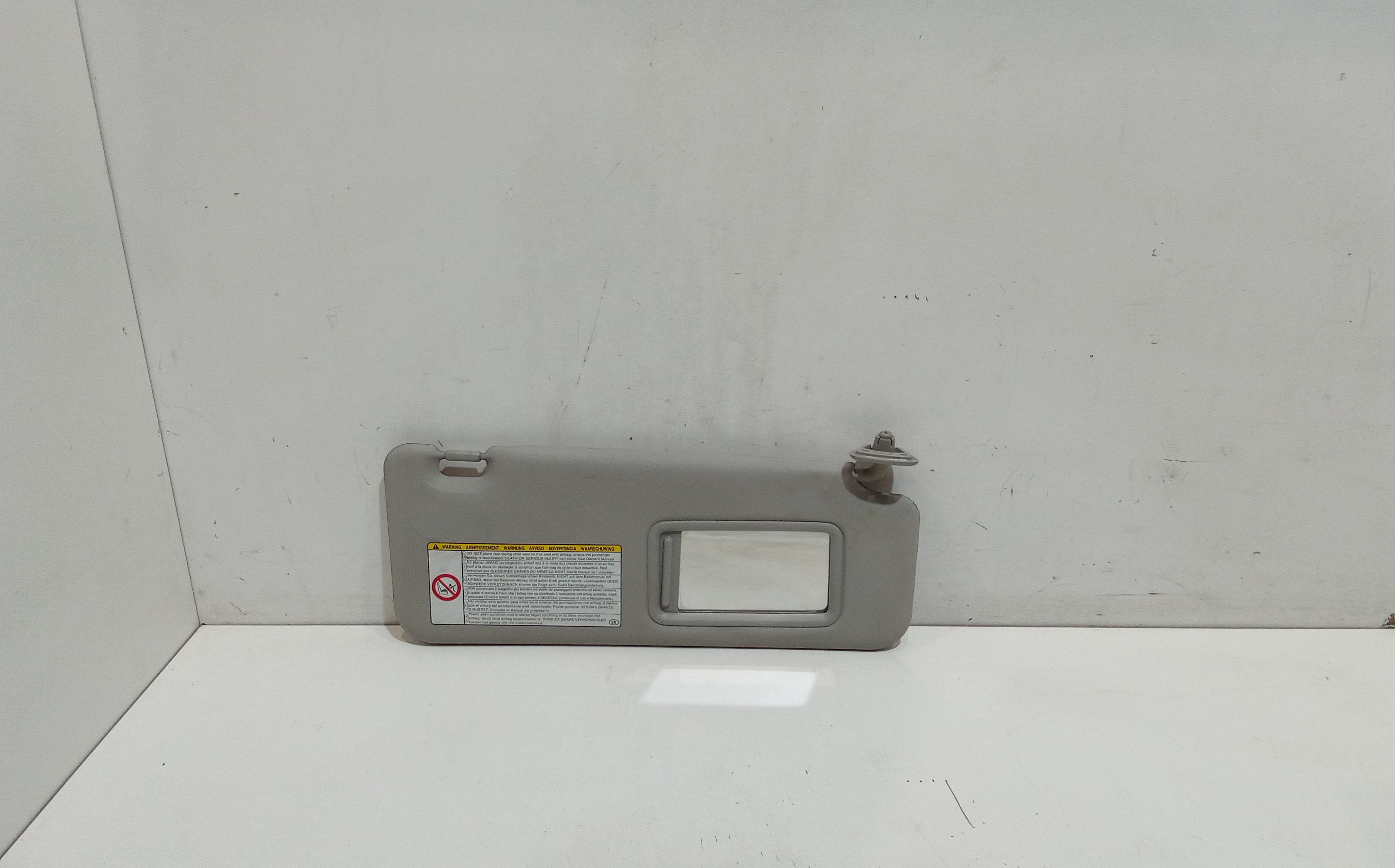 Aletta Parasole Parabrezza Destro 74320B1050B1 Usato