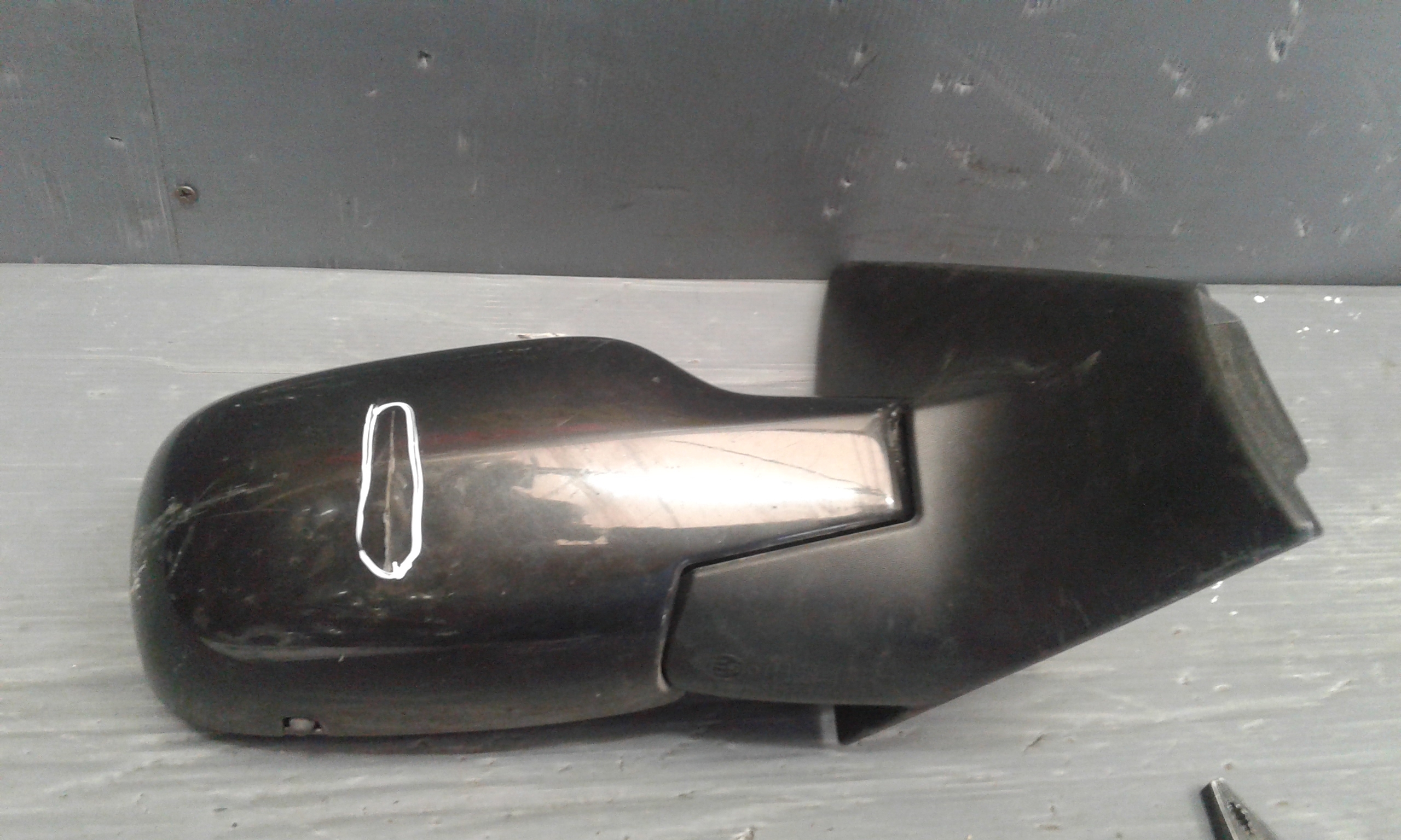 Retrovisore Est. Destro 7701054686 Usato