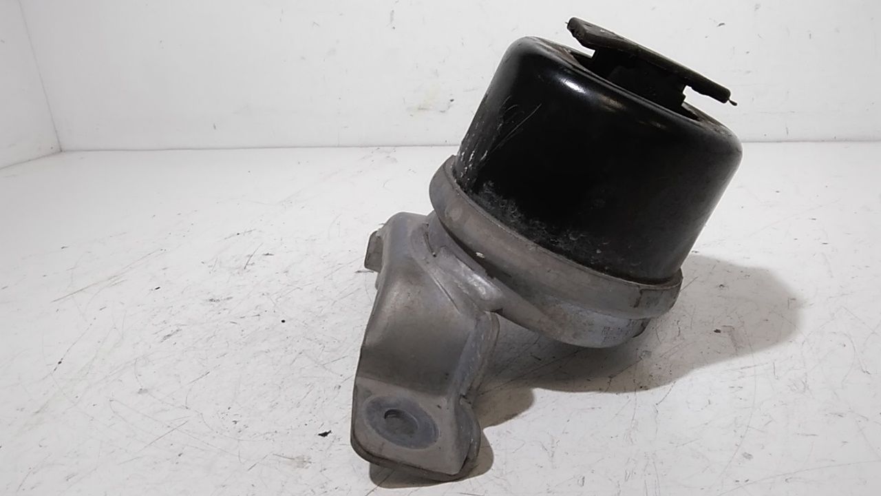 Piastra Alloggiamento Supporto Motore (Con Eventuale Bielletta O Tirante Associato) Usato