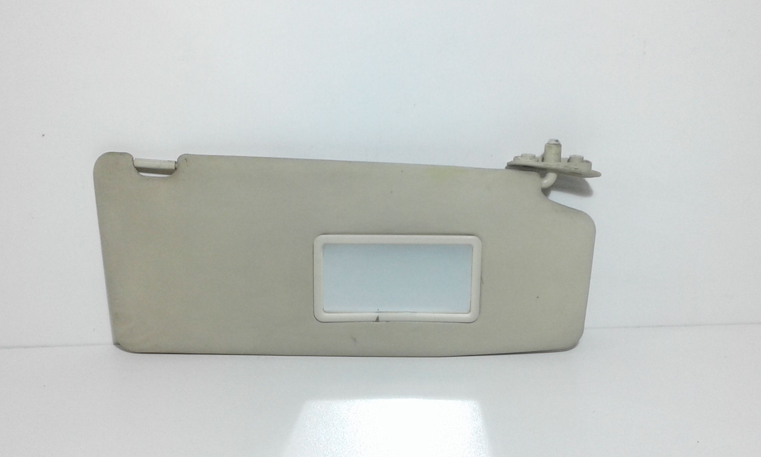 Aletta Parasole Parabrezza Destro 735295147 Usato