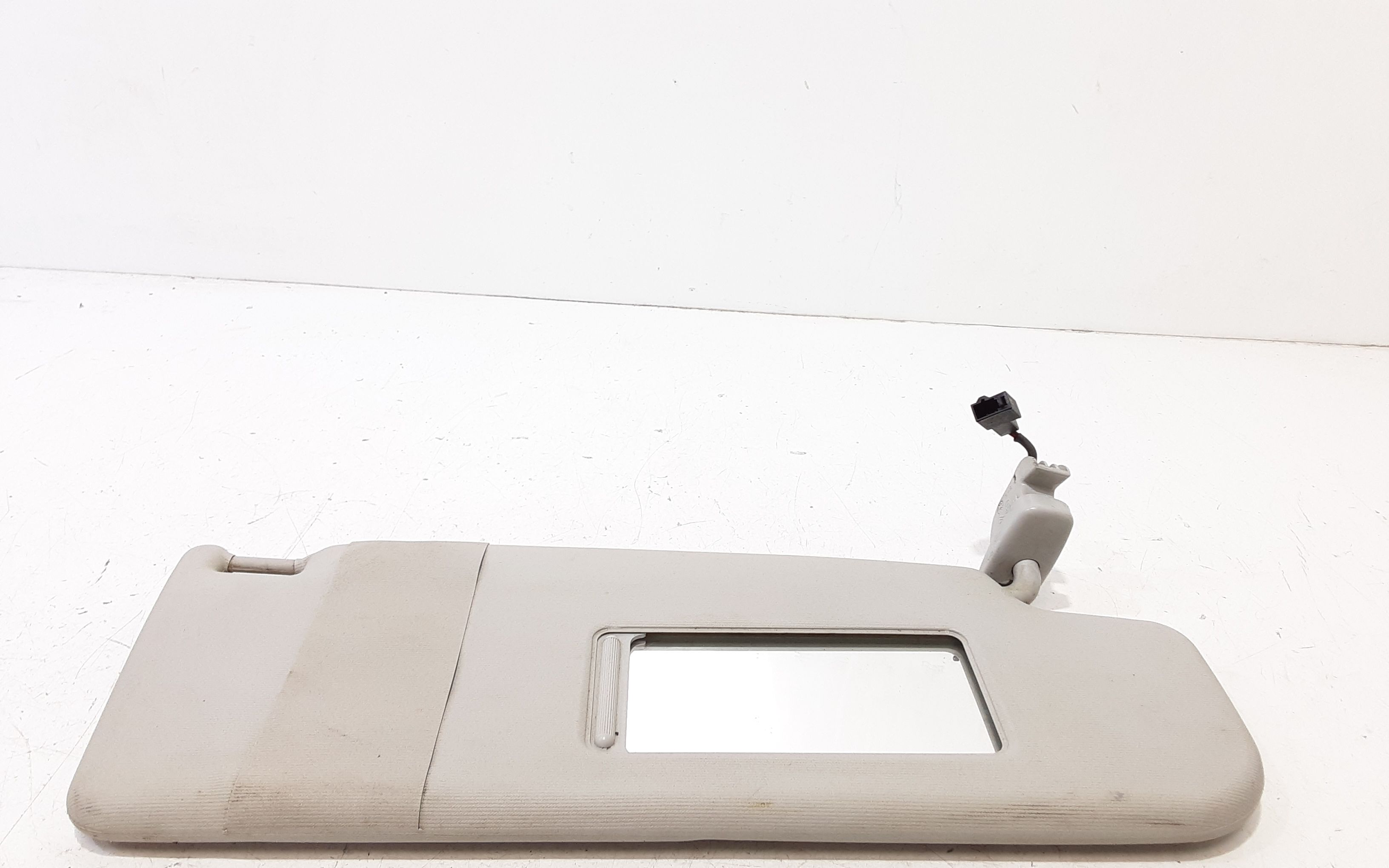 Aletta Parasole Parabrezza Destro 6Q0857552F2F4 Usato