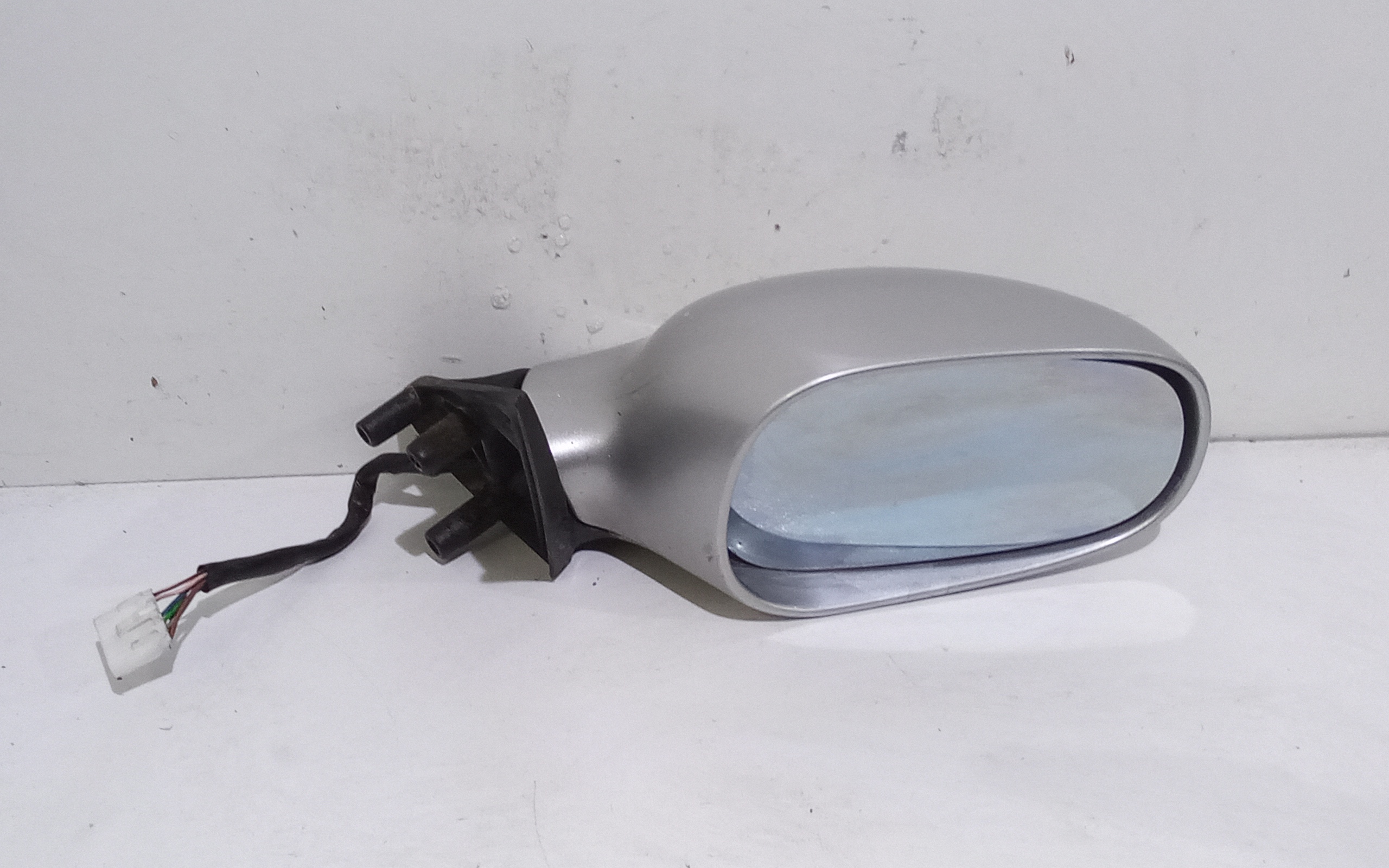 Retrovisore Est. Destro Usato