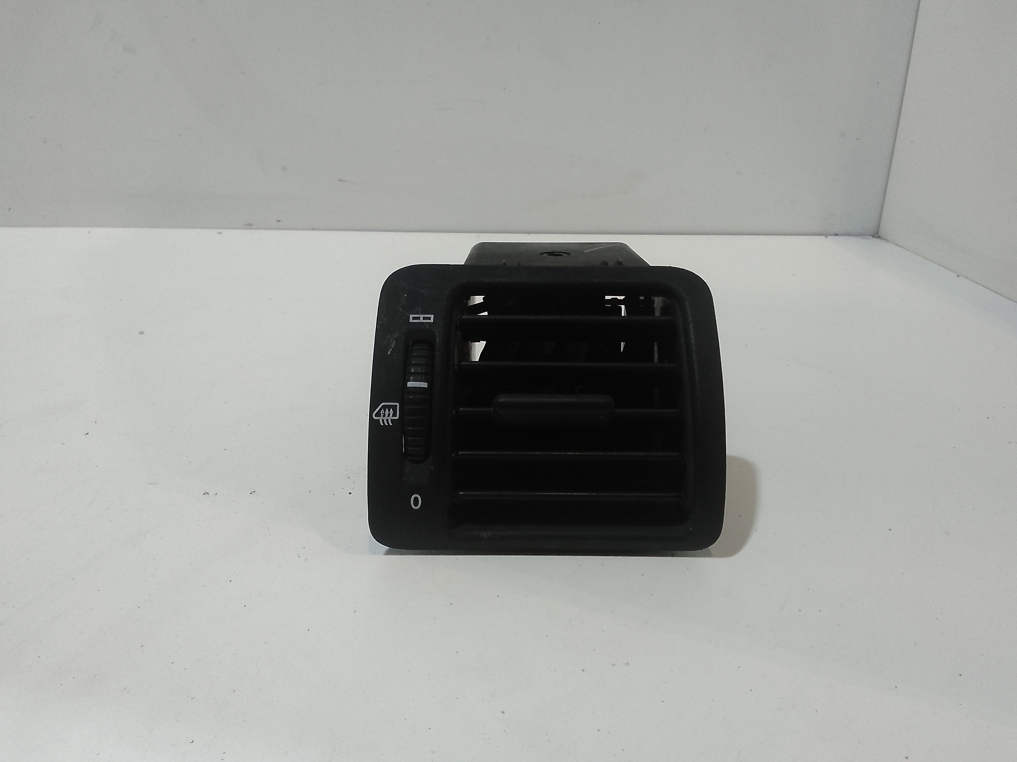 Condotto Aria Bocchette Lat. Cruscotto Destro A1638300244 Usato