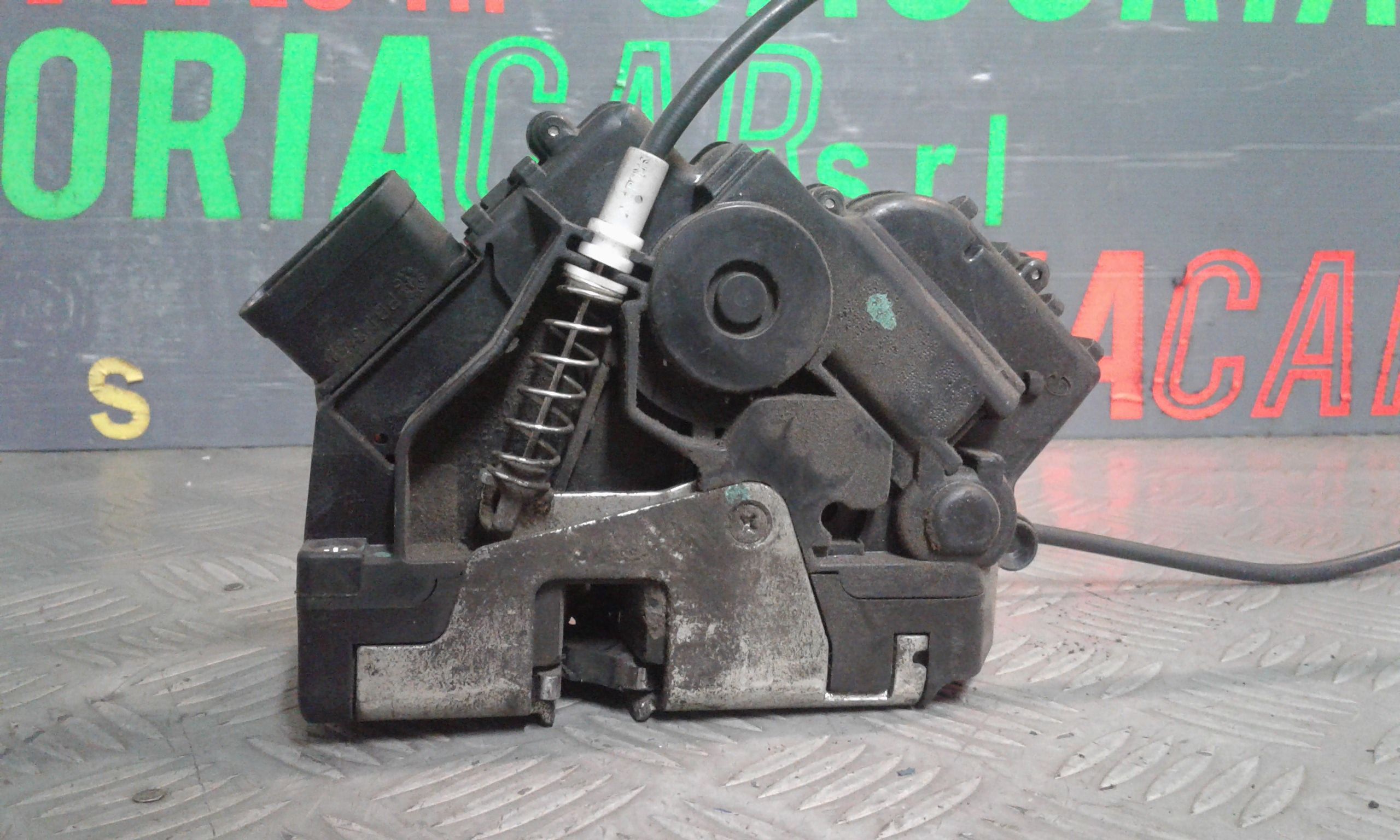 Serratura Porta Ant. Destro A4517200435 Usato