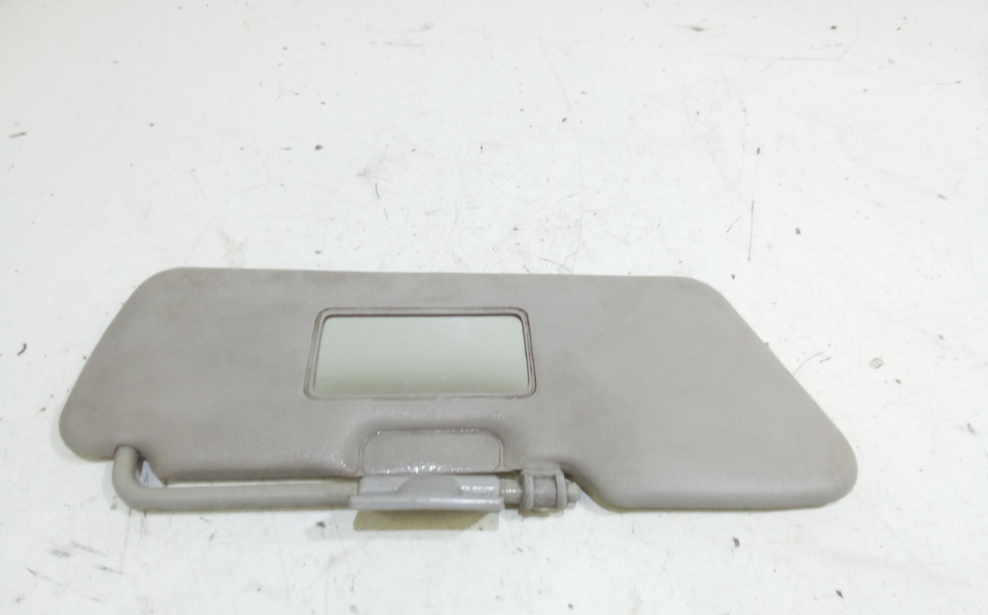 Aletta Parasole Parabrezza Destro 735244339 Usato