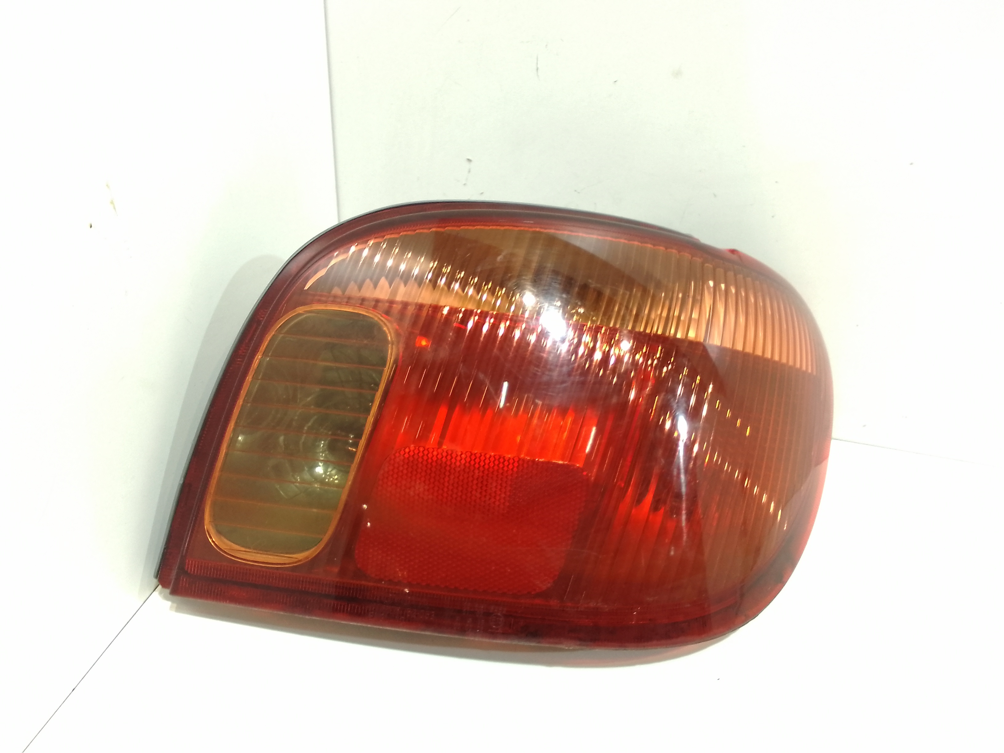 Fanale Post. Destro 815500D010 Usato