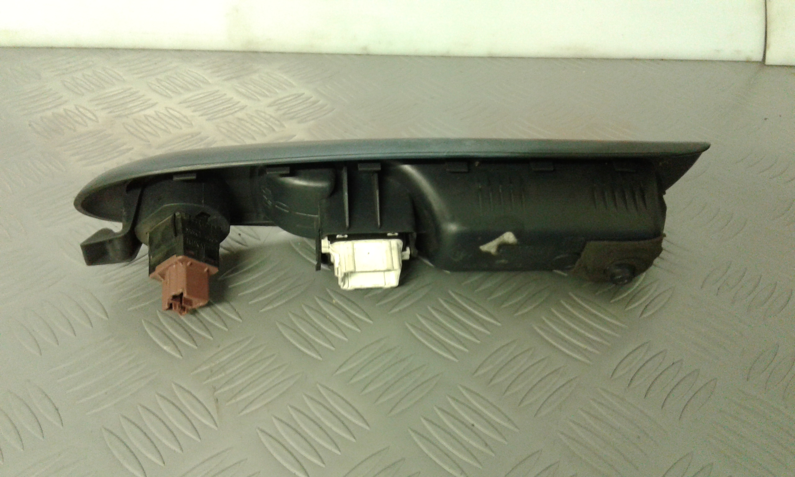 Interruttore Alzacristalli Porta Ant. Destro Usato