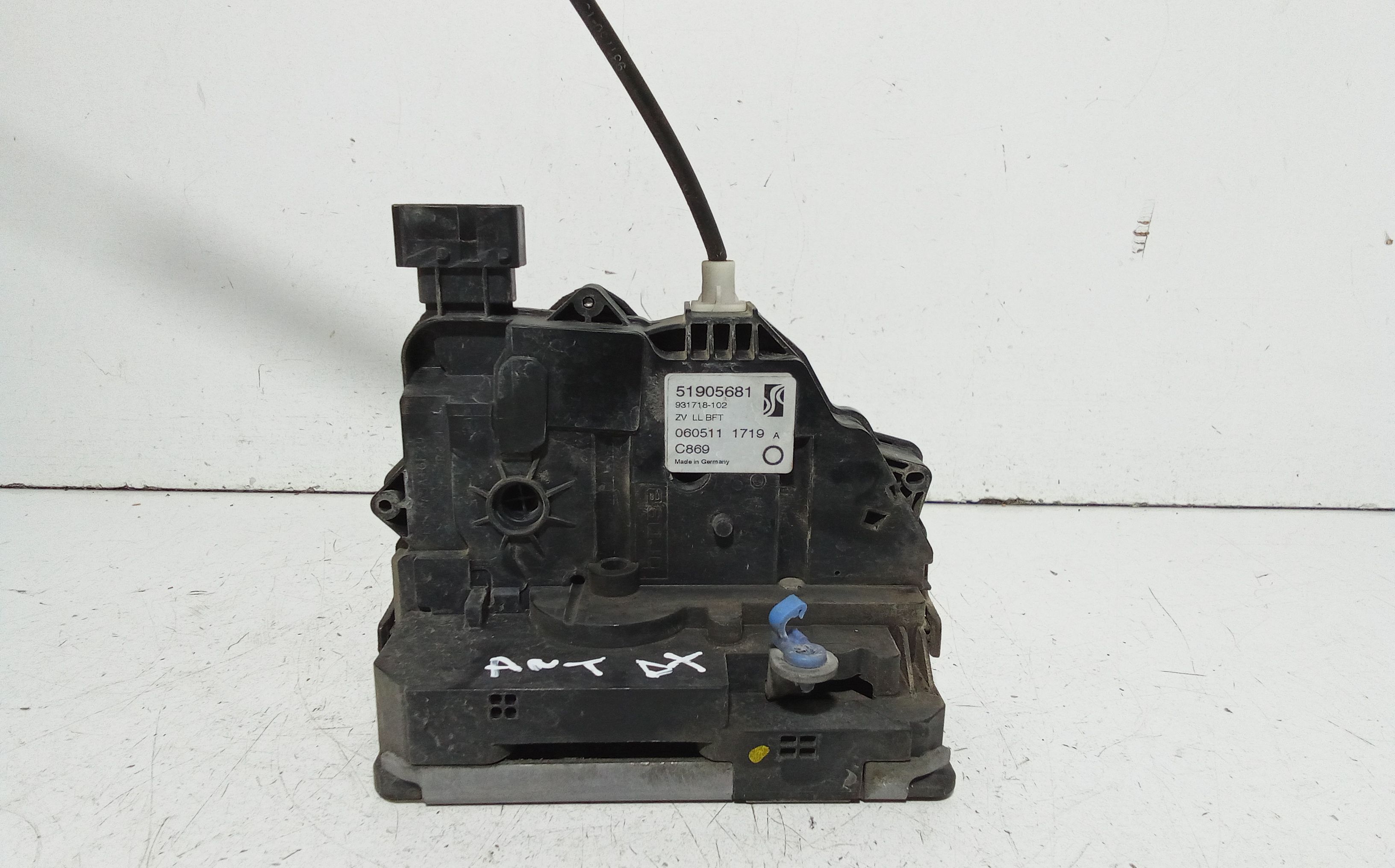 Serratura Porta Ant. Destro 51905682 Usato