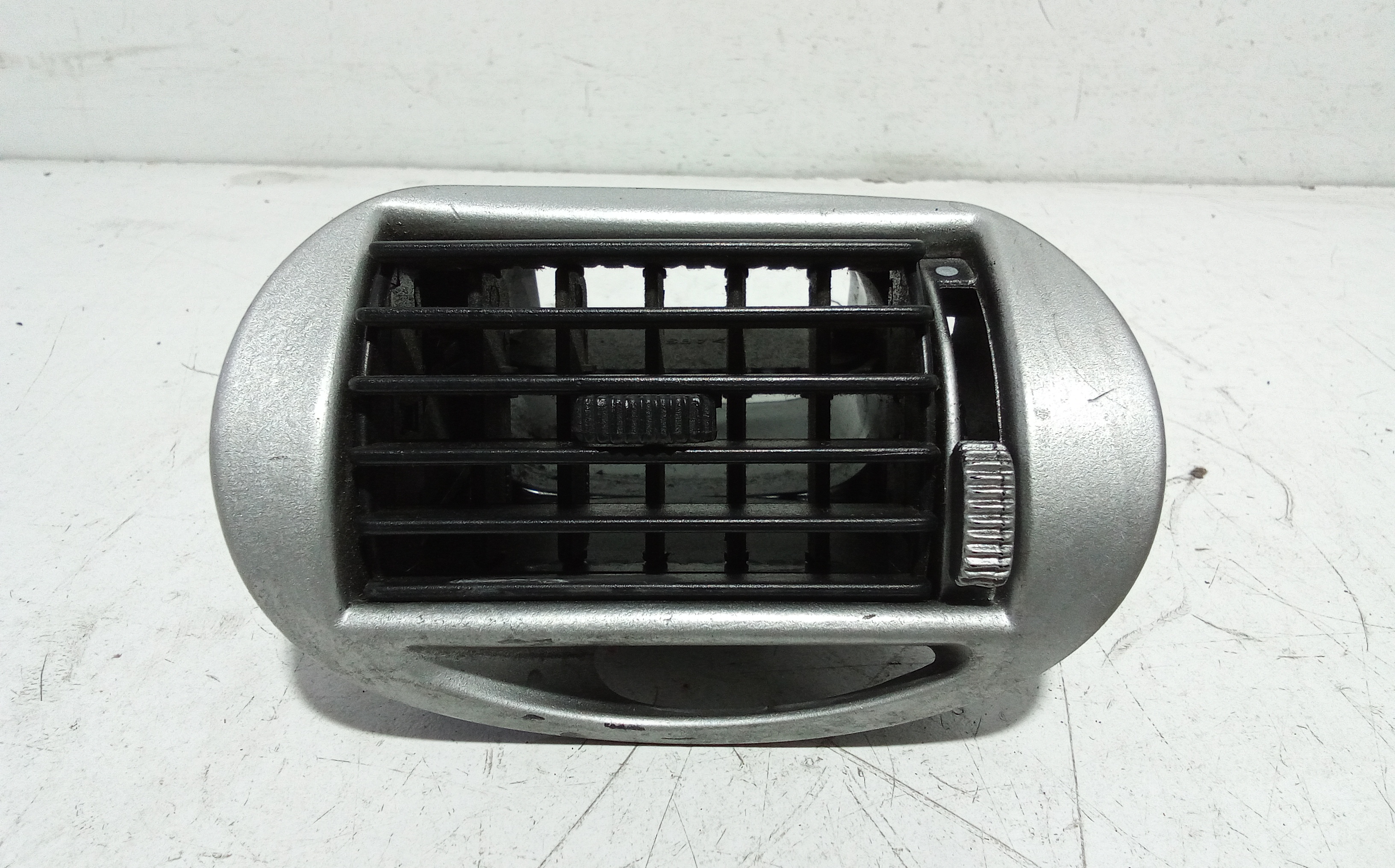 Condotto Aria Bocchette Lat. Cruscotto Destro Usato