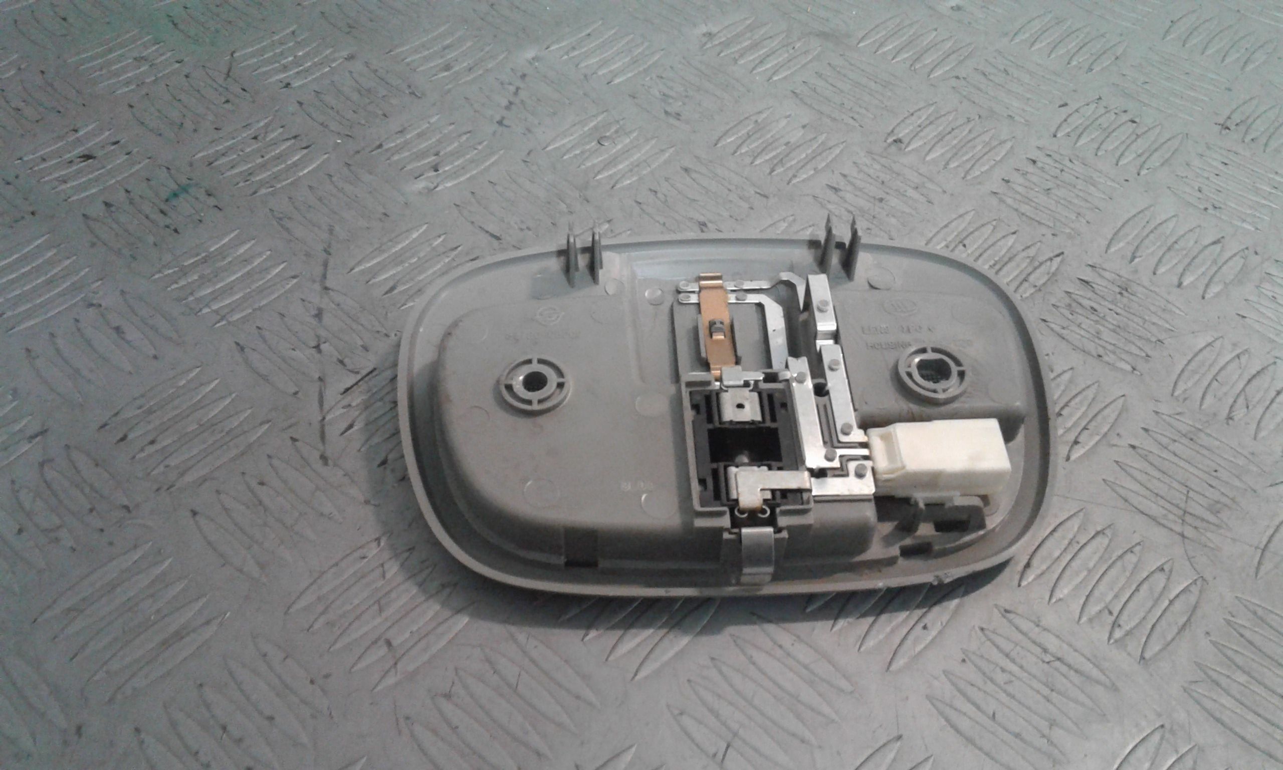 Luce Cortesia Ant. Tetto Usato