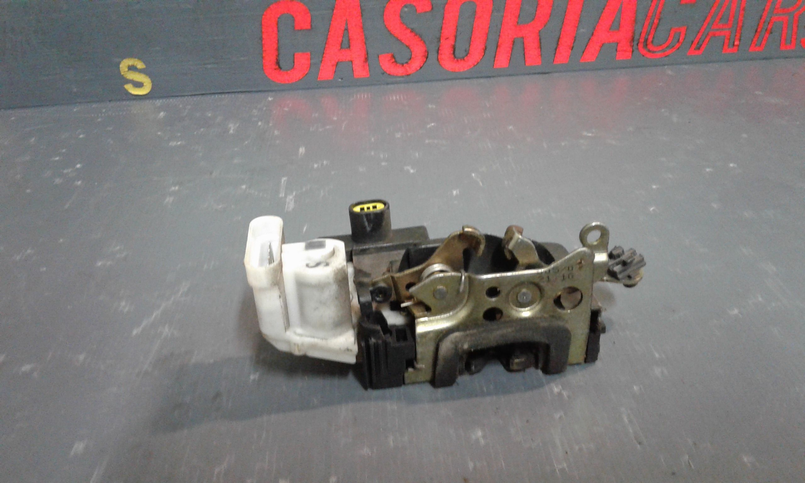 Serratura Porta Ant. Destro Usato