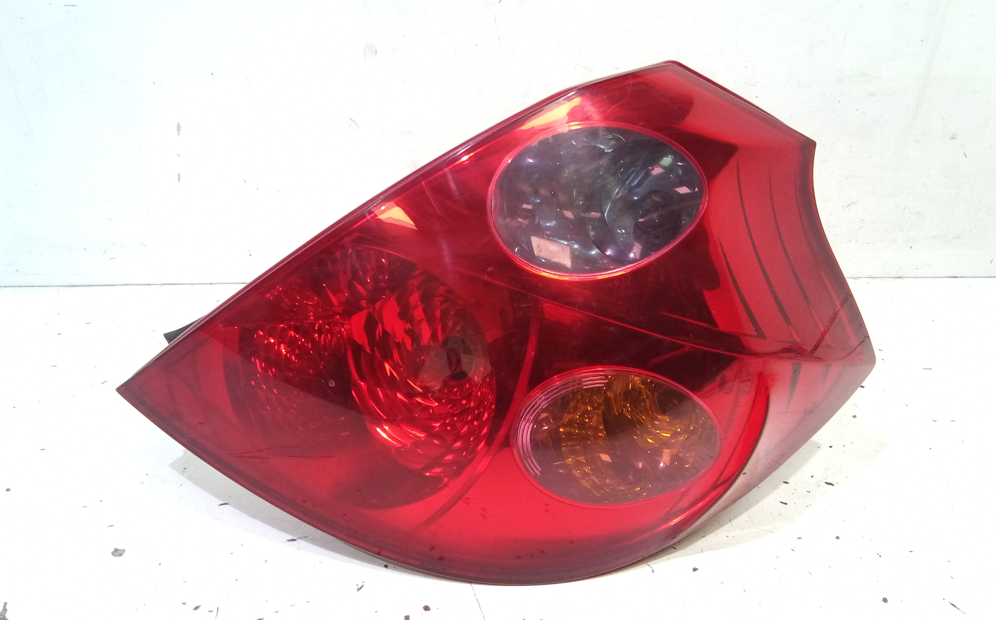 Fanale Post. Destro 924021H000 Usato