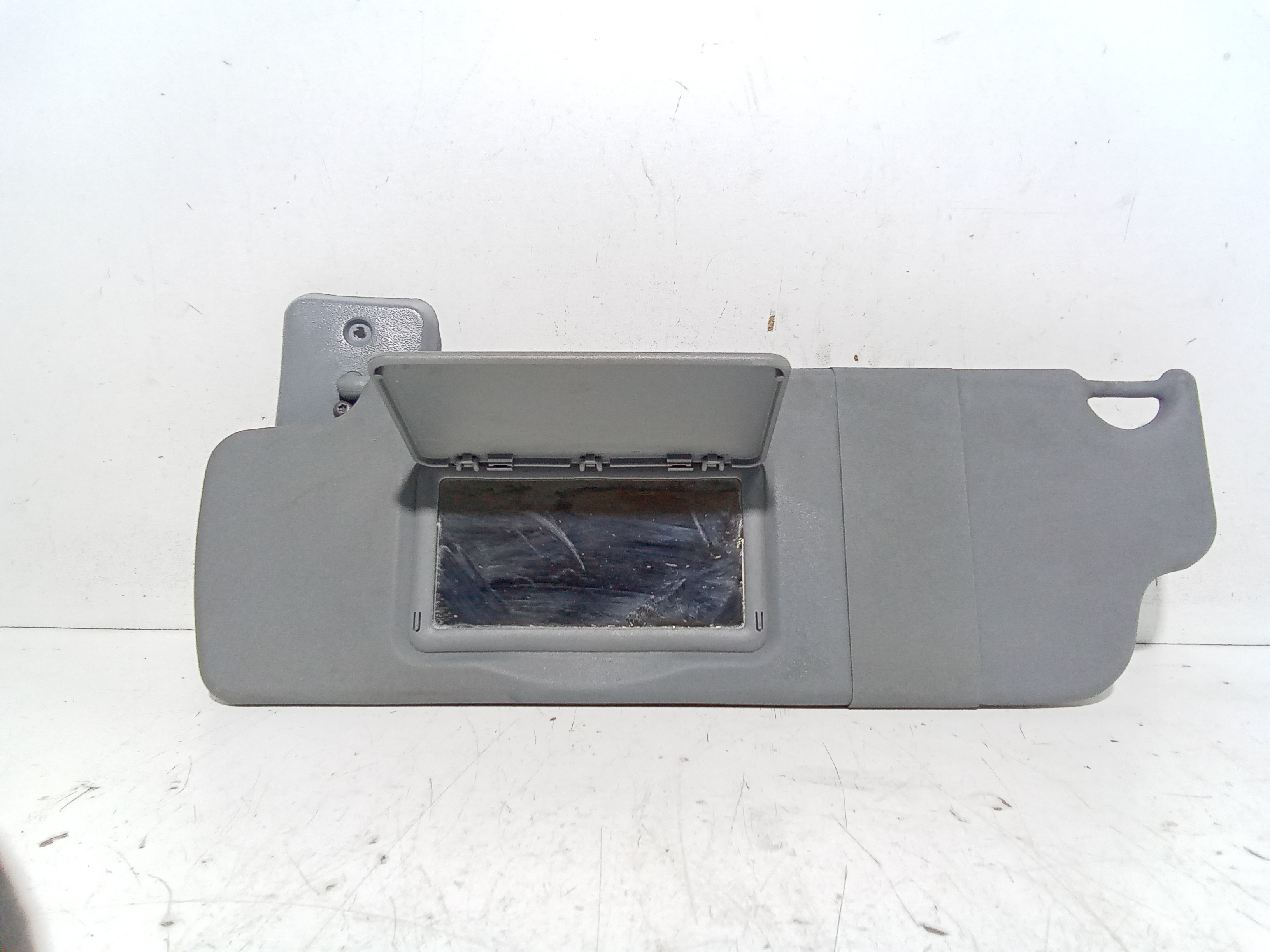 Aletta Parasole Parabrezza Sinistro 8200190790 Usato