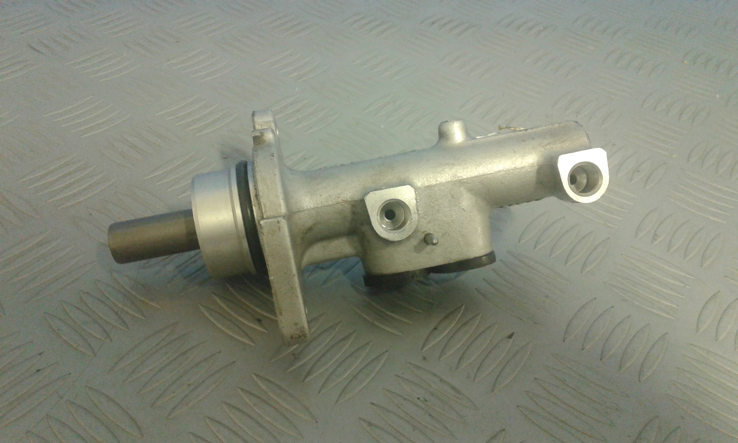 Pompa Comando Freni 4601L7 Usato