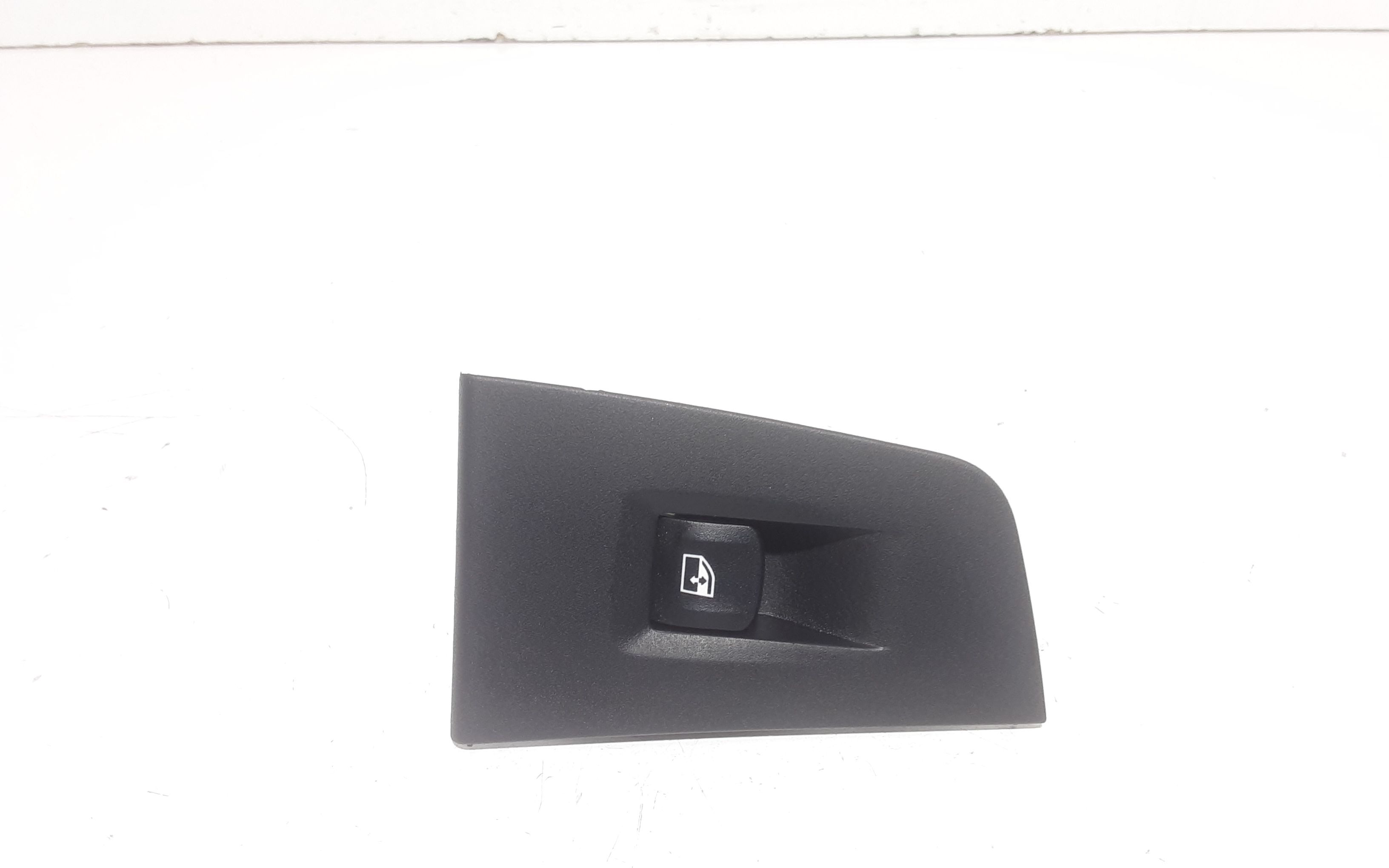 Interruttore Alzacristalli Porta Ant. Destro Usato