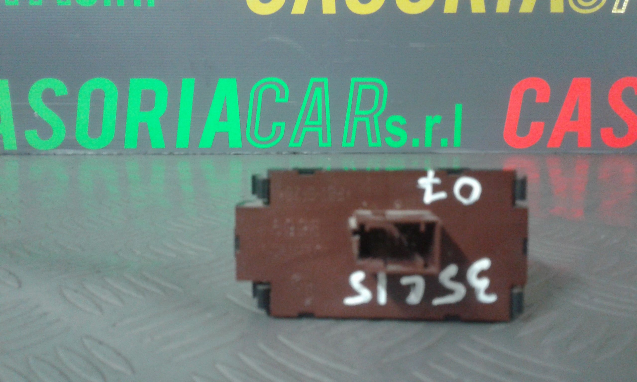 Interruttore Blocco Comando Luci 69500503 Usato