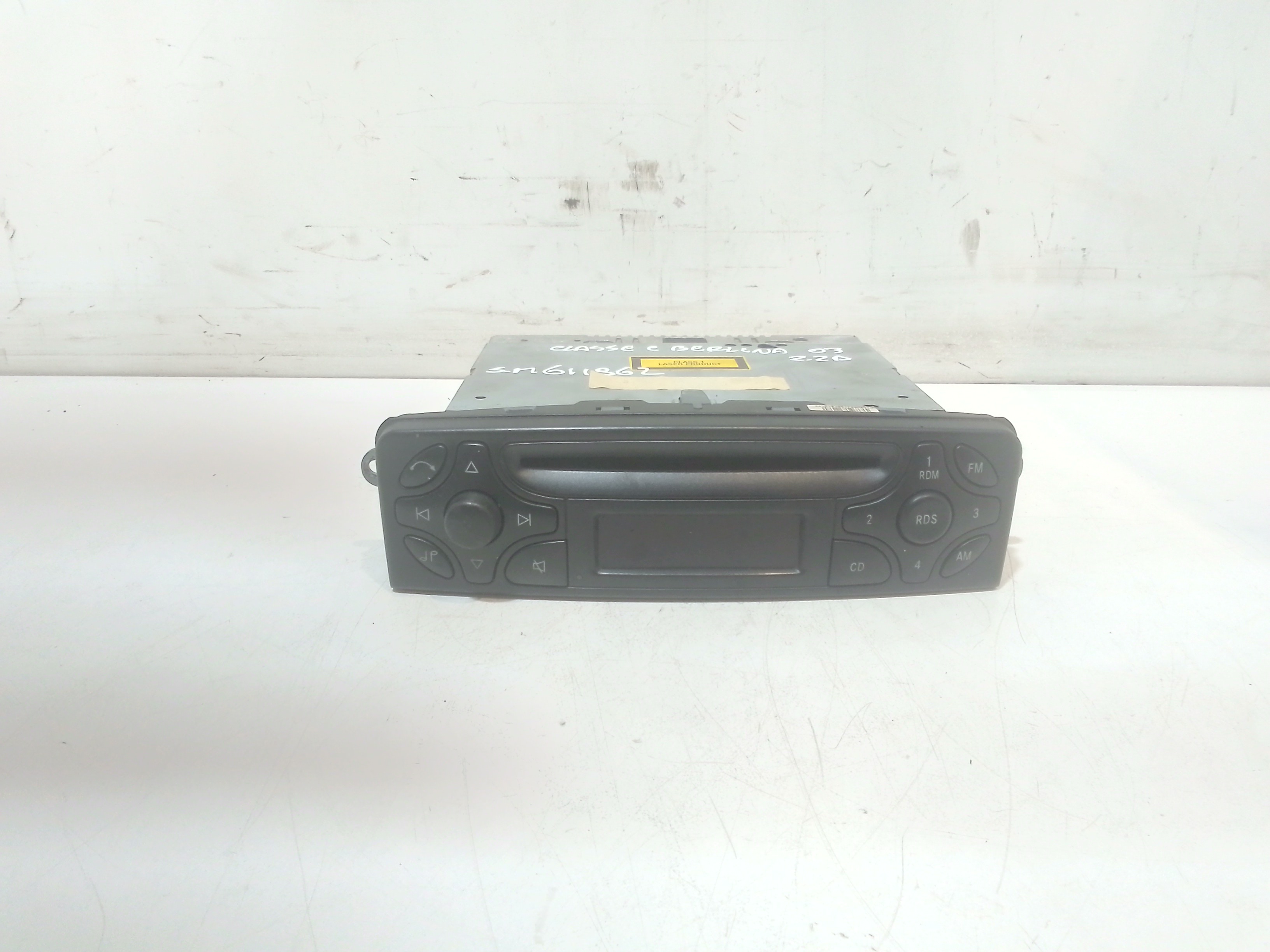 Autoradio A2038201986 Usato