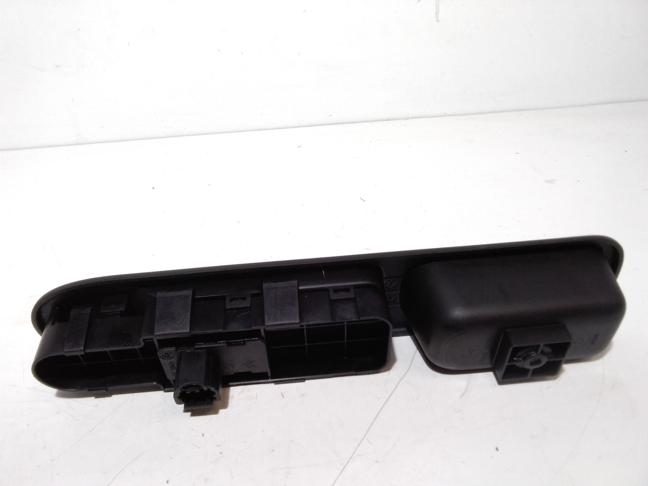 Interruttore Alzacristalli Porta Ant. Destro Usato