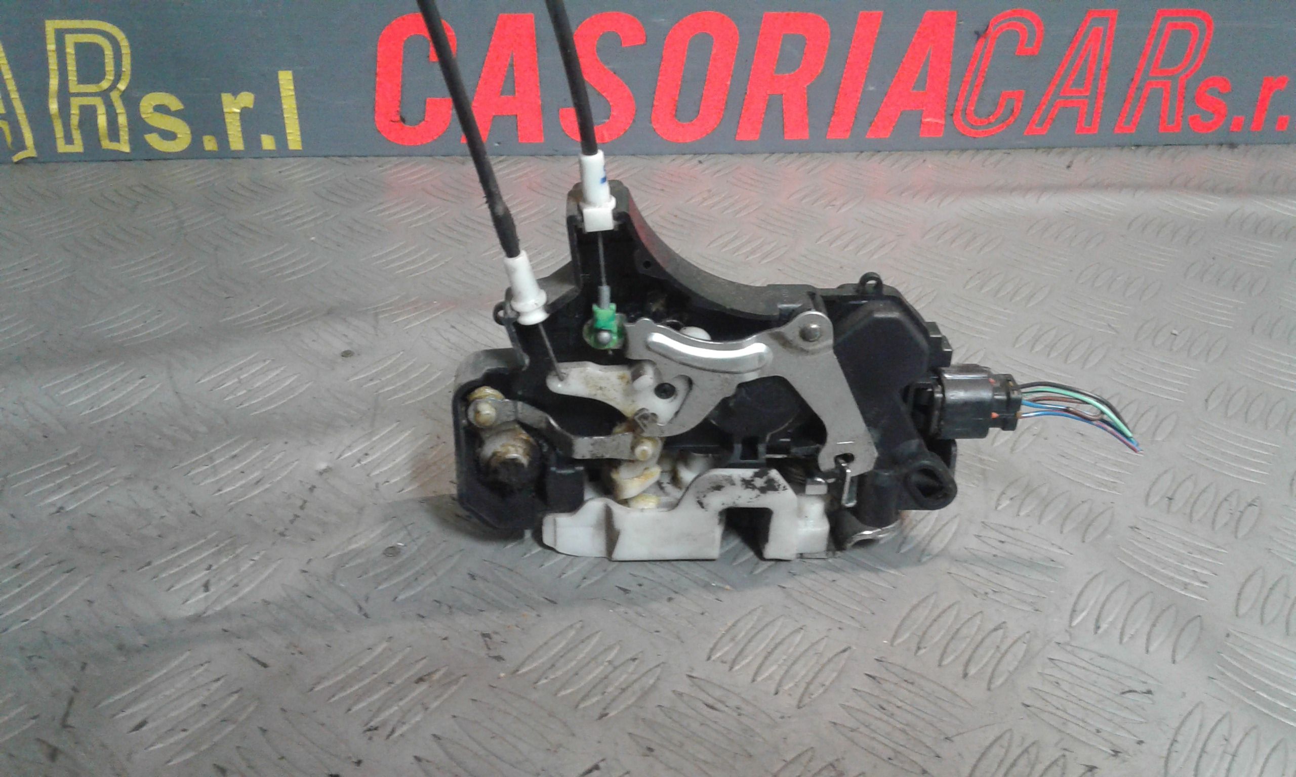 Serratura Porta Ant. Sinistro 5715A135 Usato