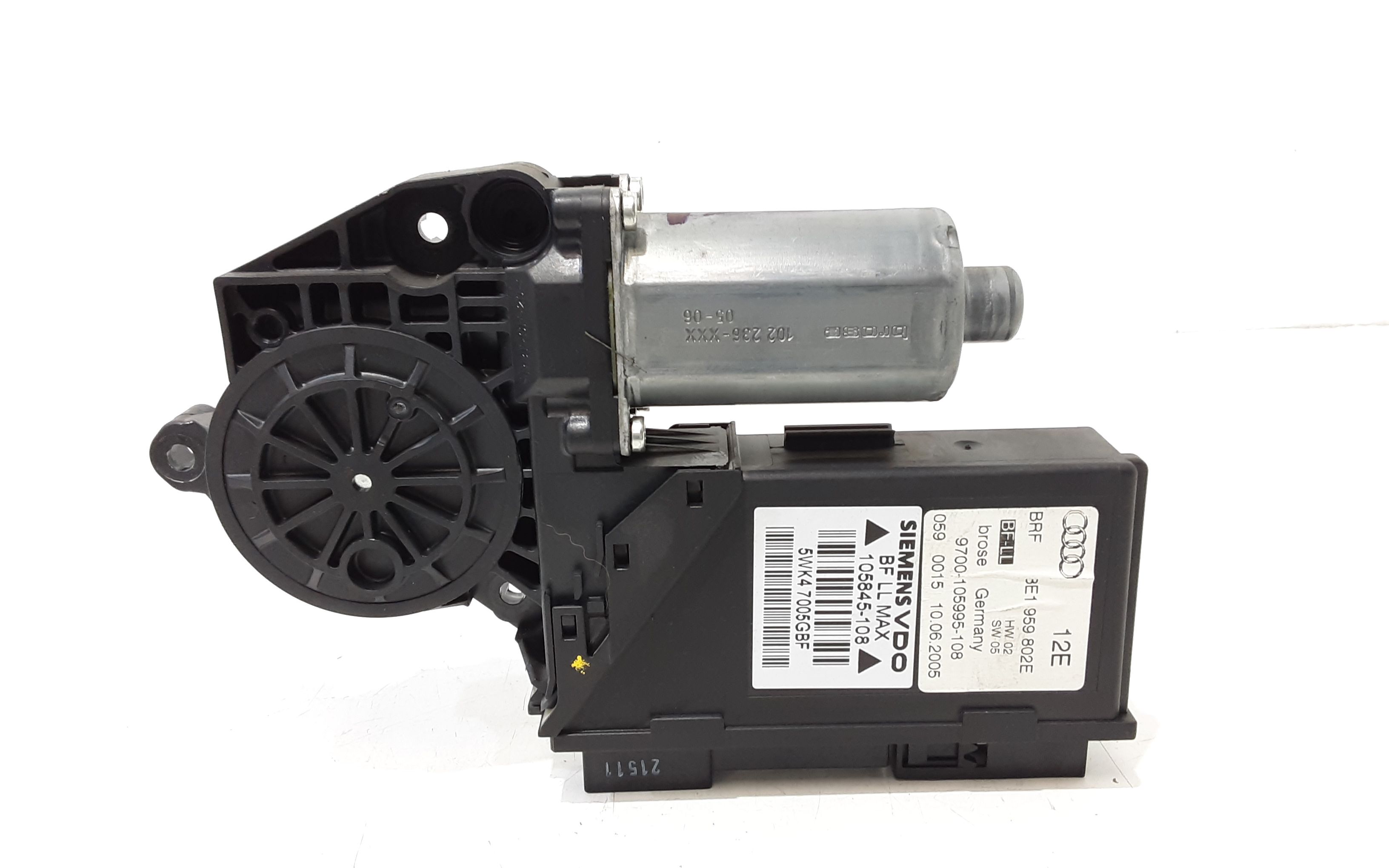 Motorino Alzacristallo Porta Ant. Destro 8E1959802G Usato