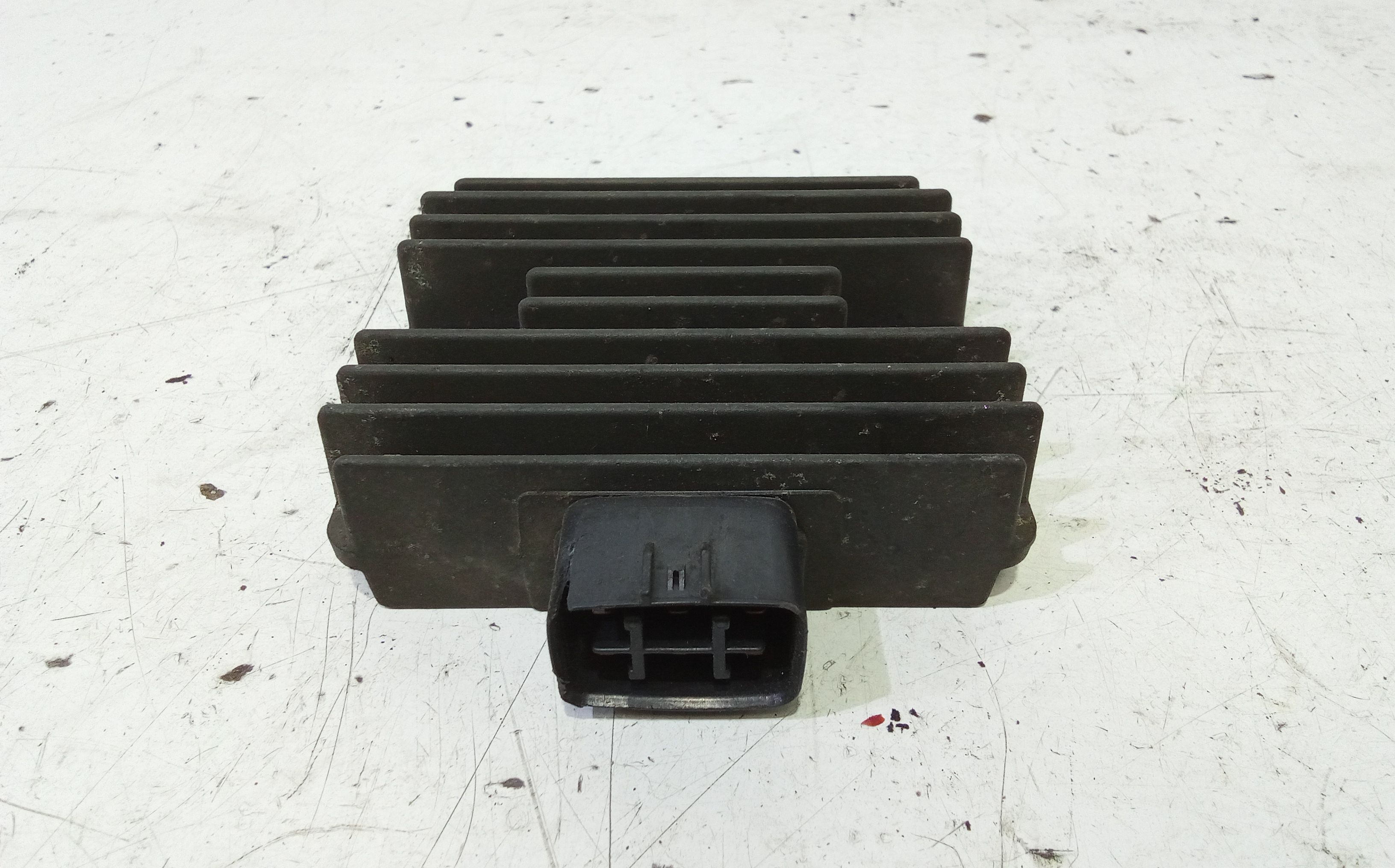 Regolatore Tensione Usato