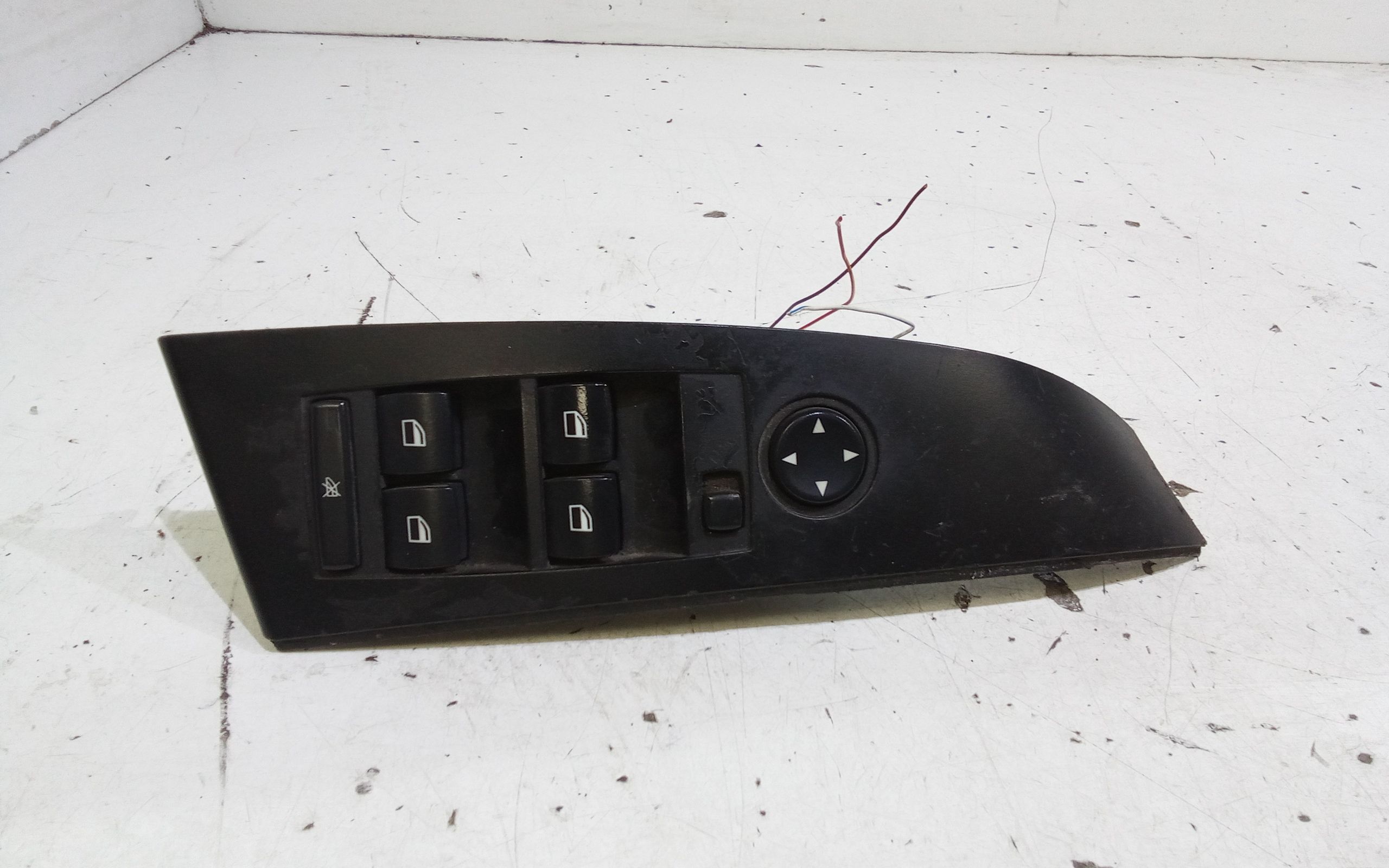 Interruttore Alzacristalli Porta Ant. Sinistro Usato