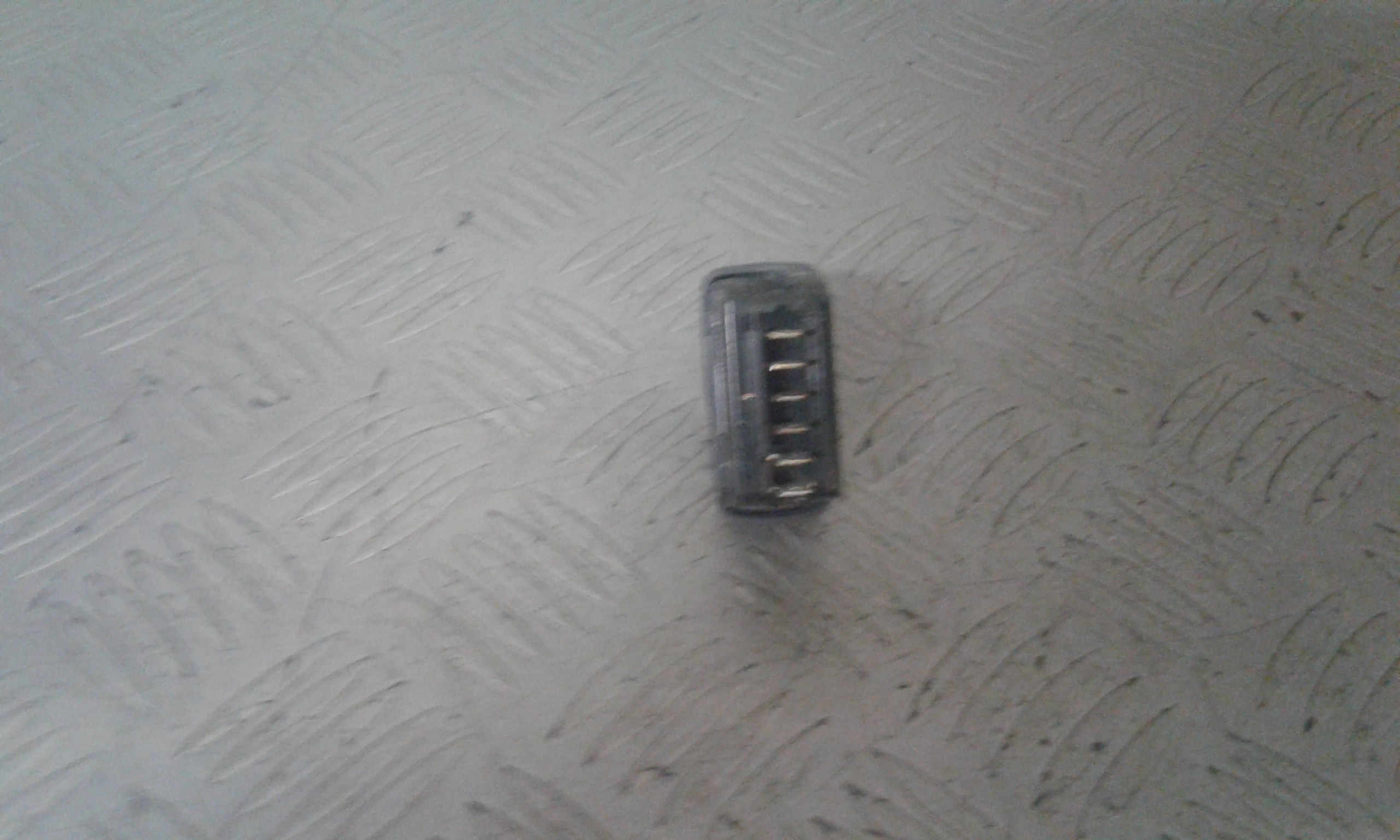 Interruttore Alzacristalli Porta Ant. Destro Usato