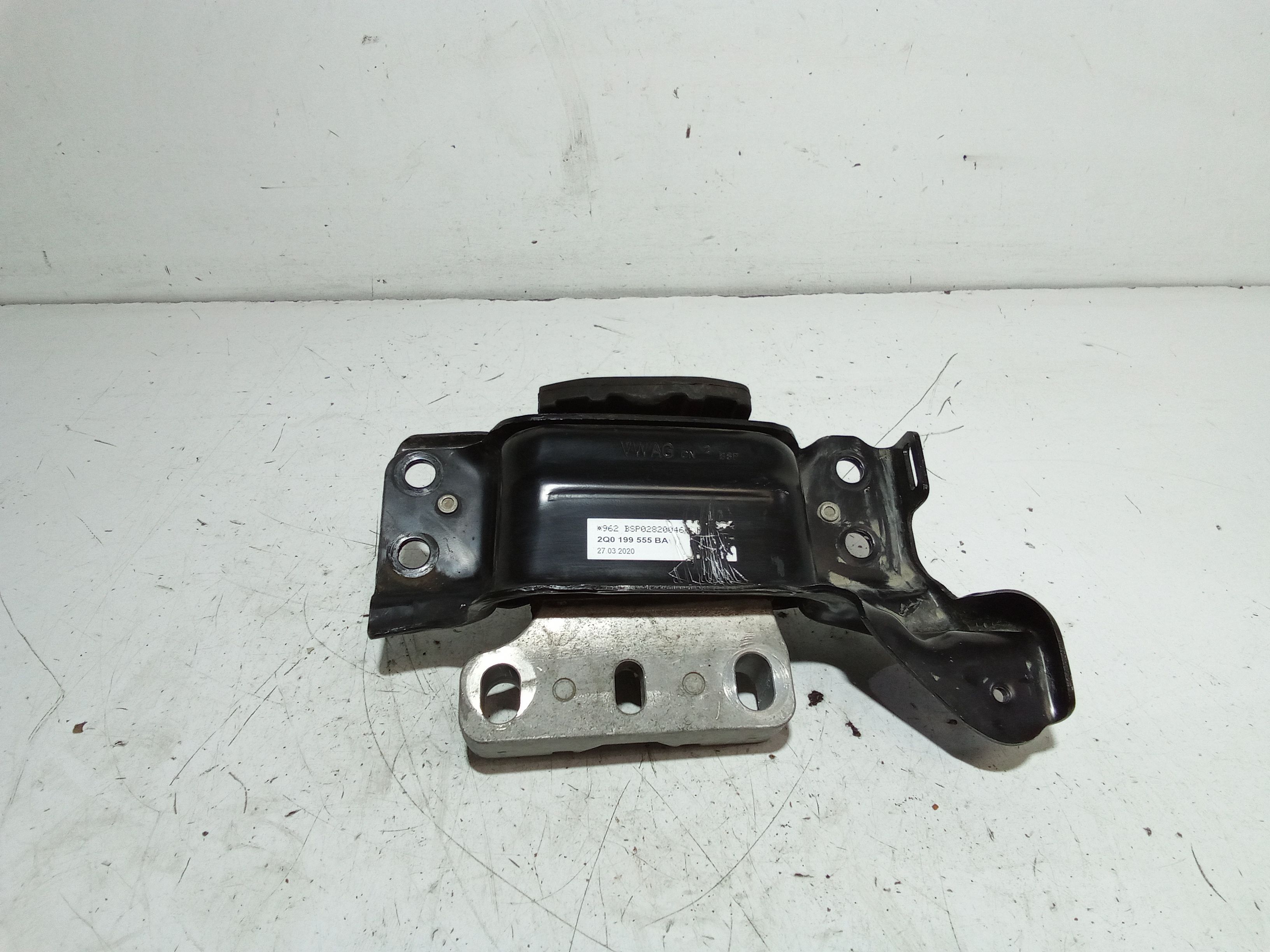 Piastra Alloggiamento Supporto Motore (Con Eventuale Bielletta O Tirante Associato) Usato