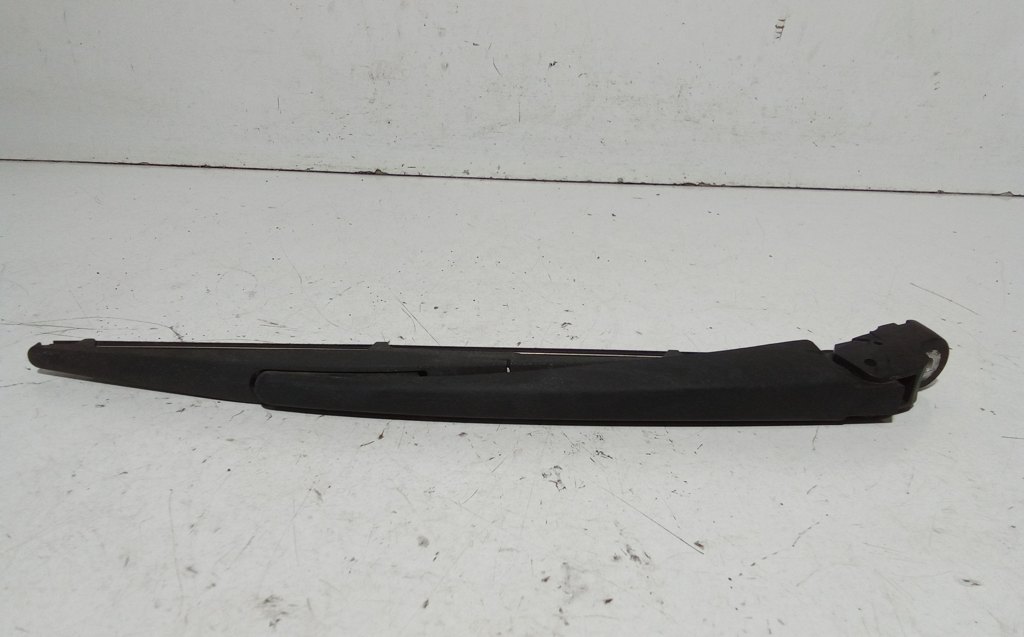 Braccio Tergilunotto 3882163J00000 Usato