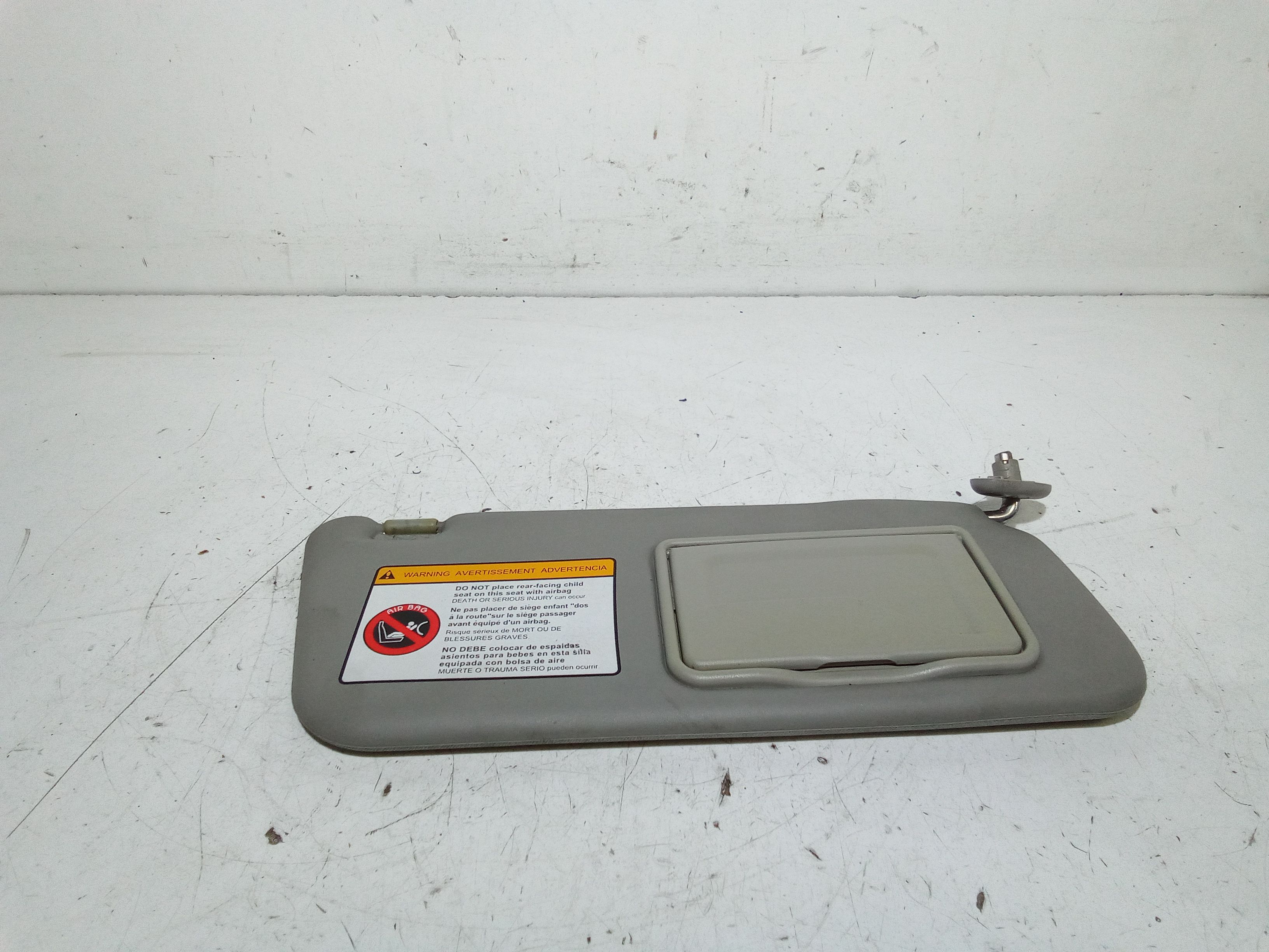 Aletta Parasole Parabrezza Destro 96658514 Usato