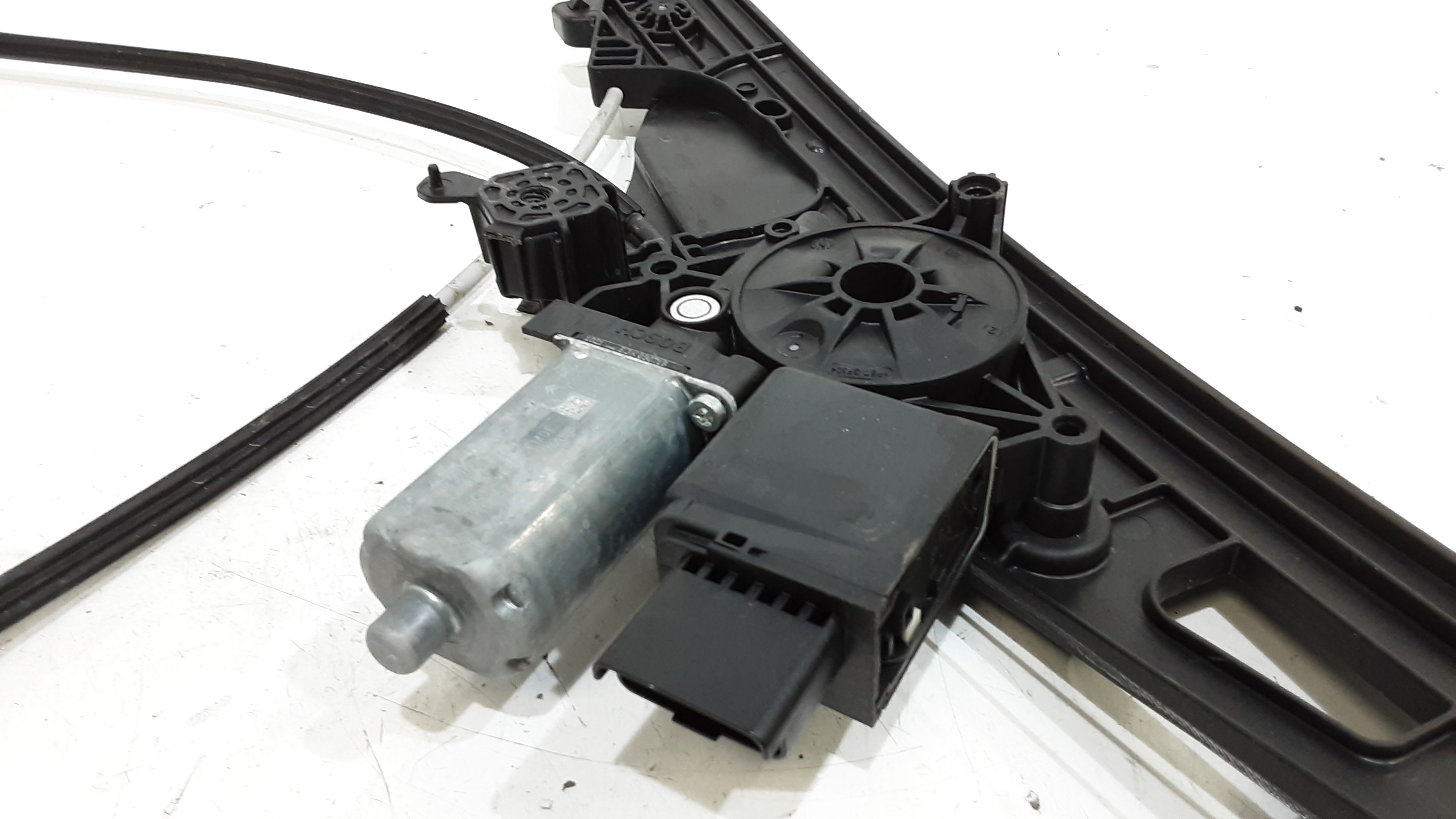 Alzacristallo Porta Ant. Sinistro Usato