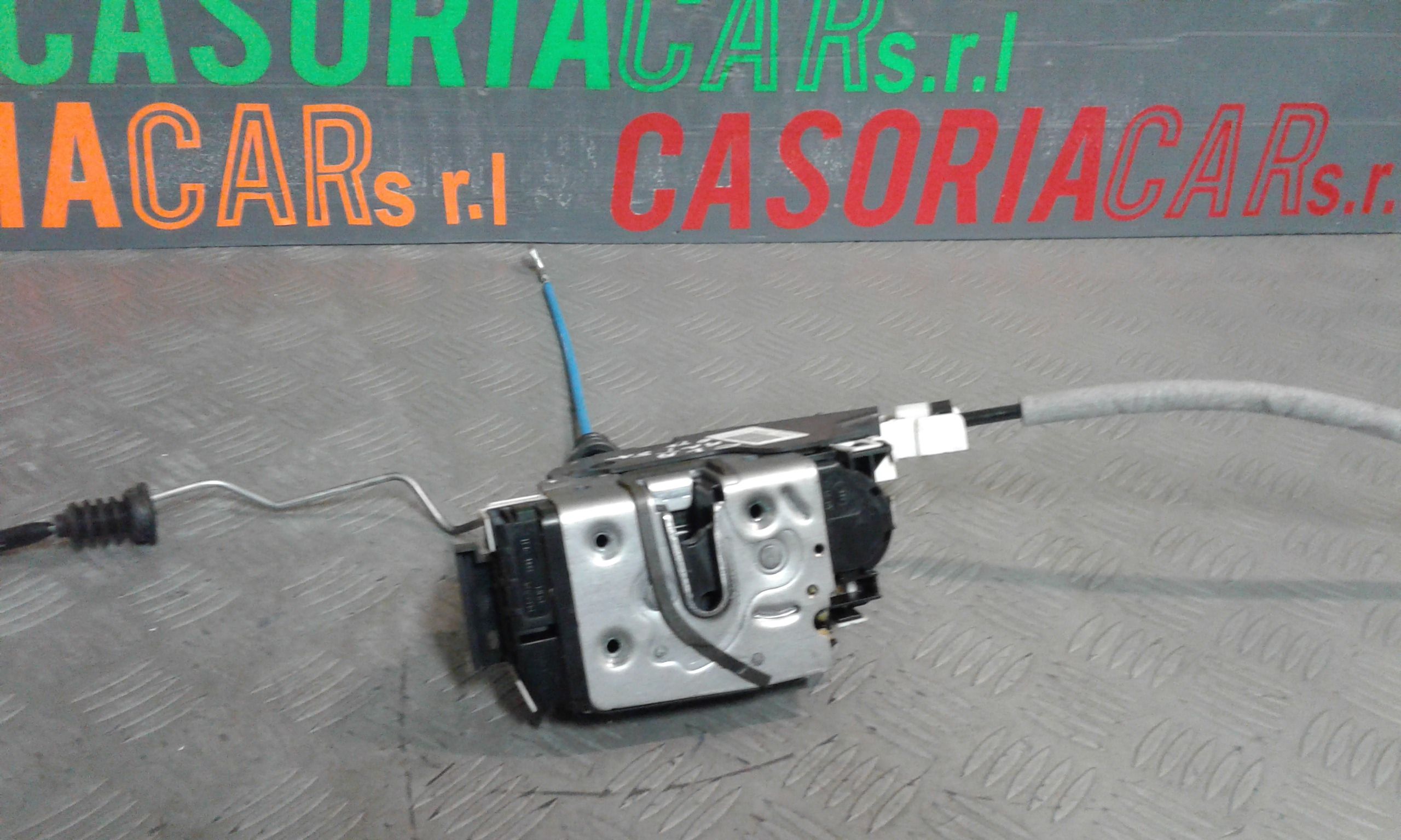 Serratura Porta Ant. Sinistro A1667200135 Usato