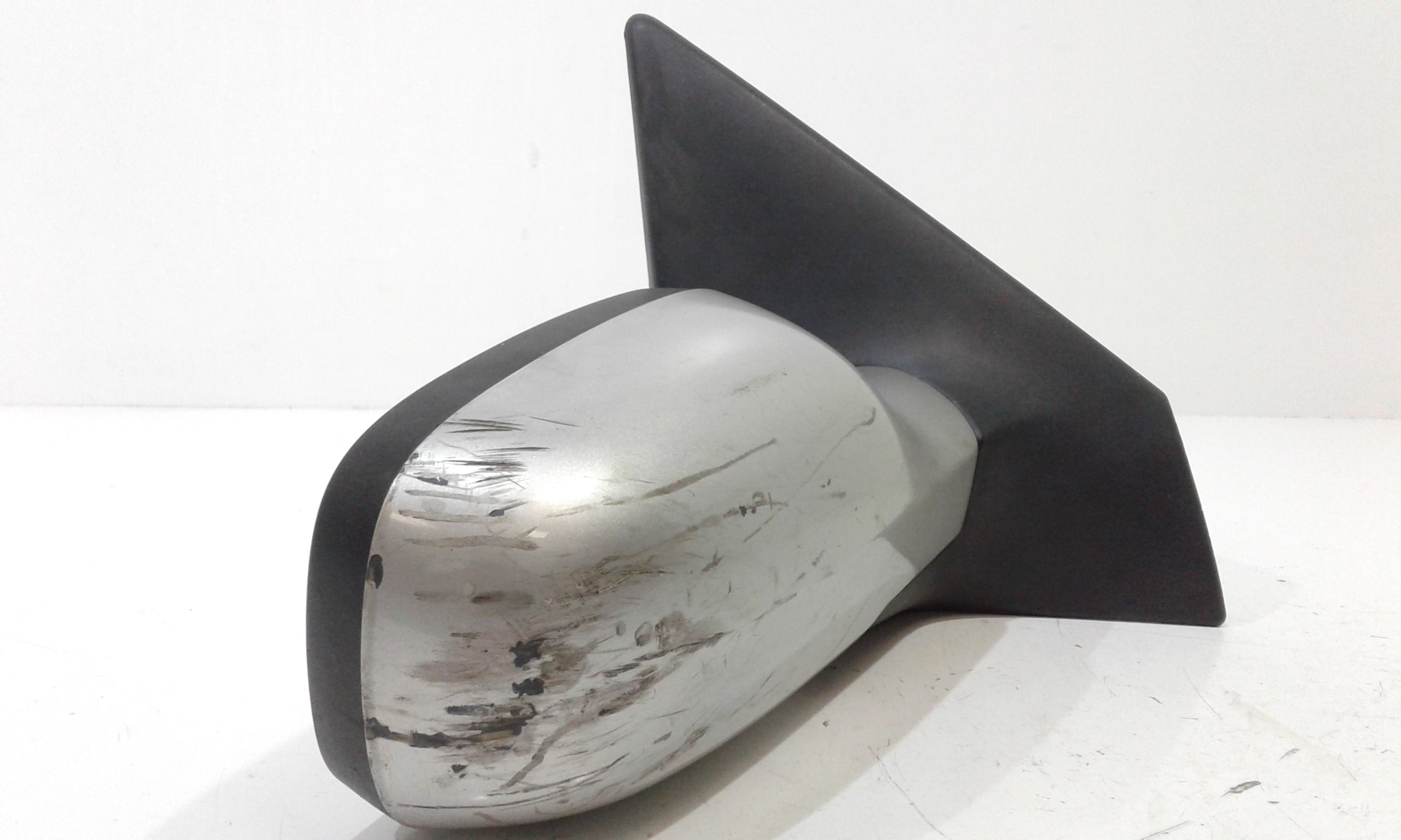 Retrovisore Est. Destro 7701054686 Usato