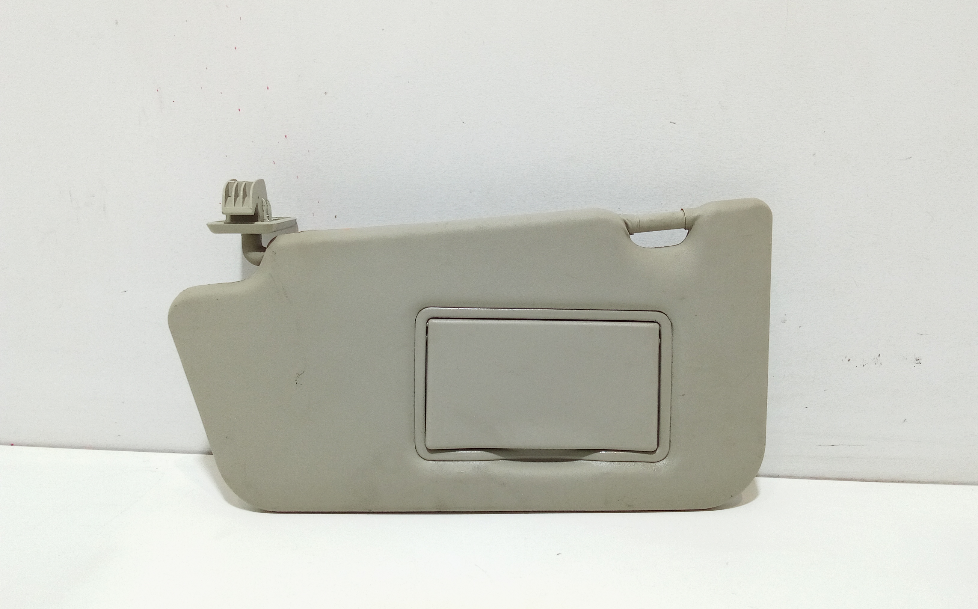 Aletta Parasole Parabrezza Sinistro 964011F514 Usato