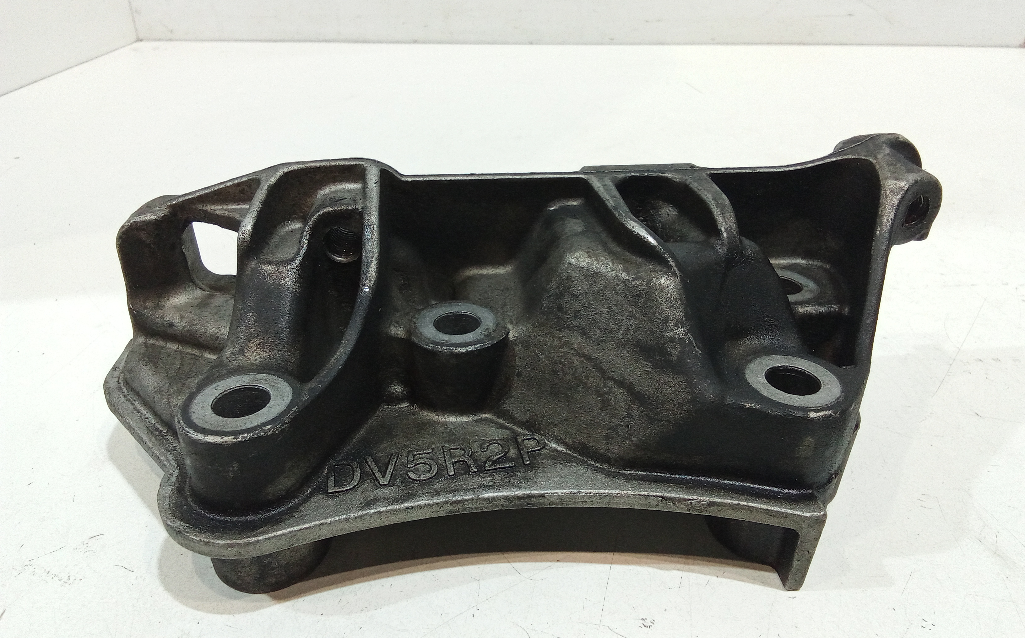 Piastra Alloggiamento Supporto Motore (Con Eventuale Bielletta O Tirante Associato) Usato