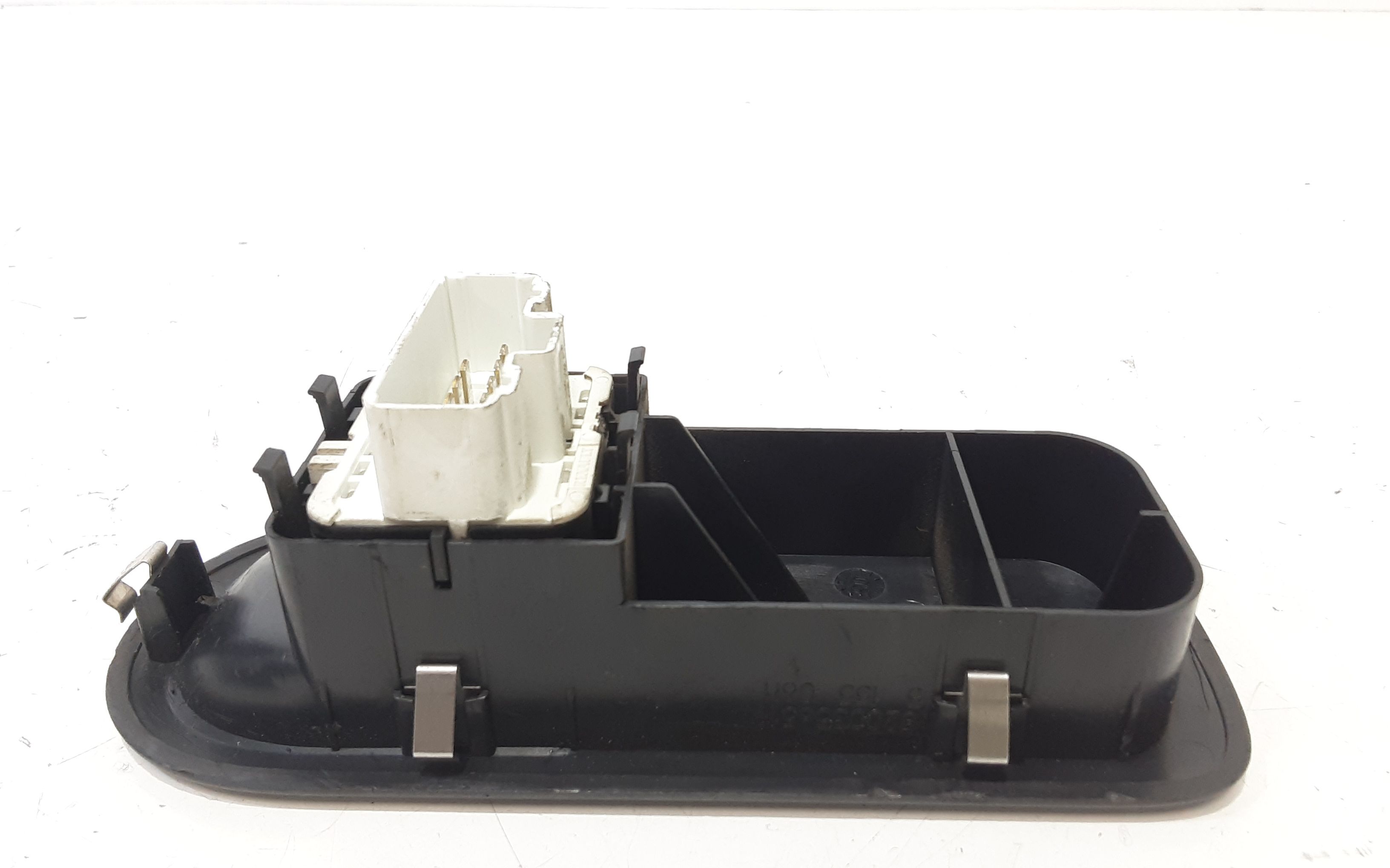 Interruttore Alzacristalli Porta Ant. Sinistro 8200214939 Usato