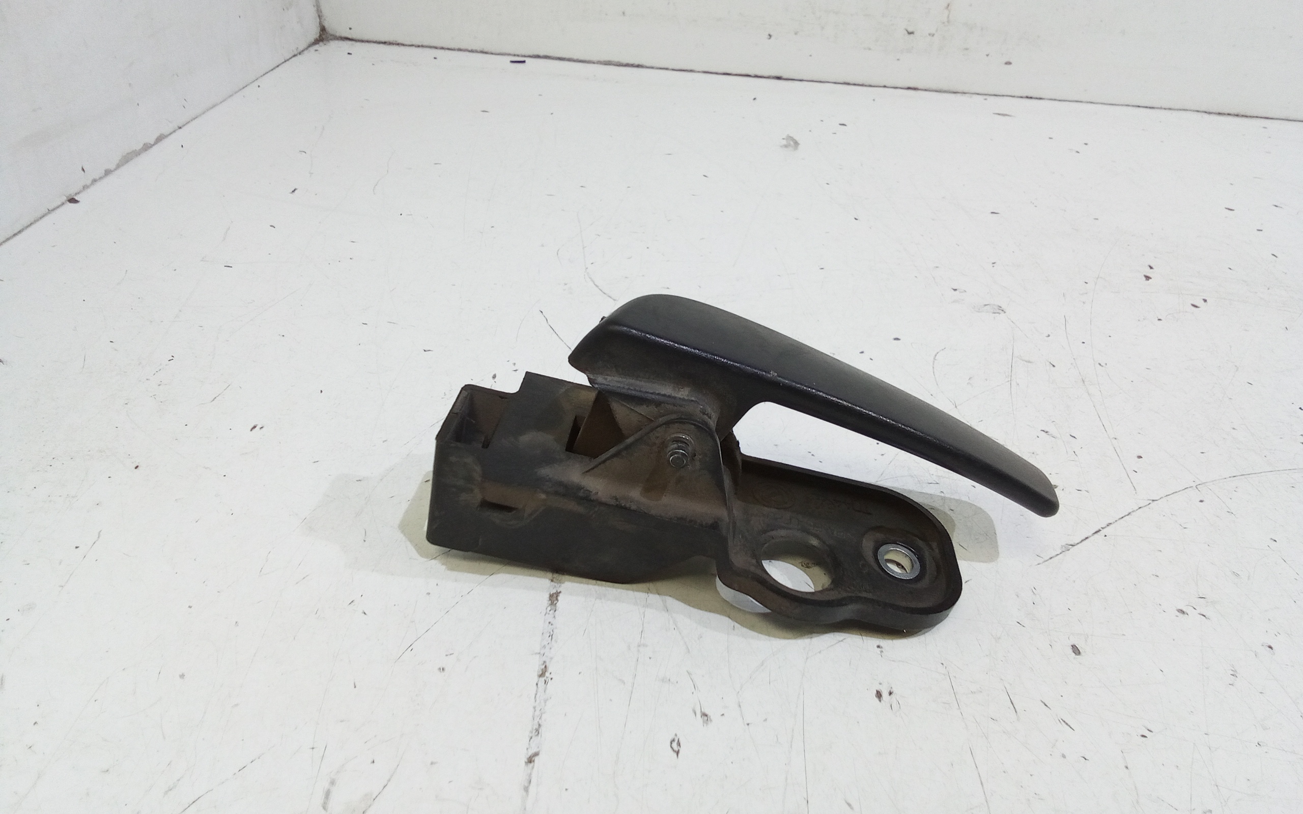 Maniglia Int. Apertura Porta Ant. Destro Usato