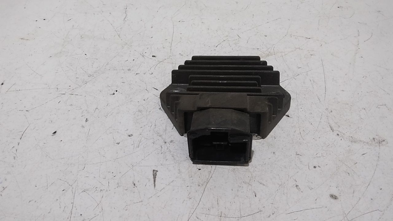 Regolatore Tensione Usato