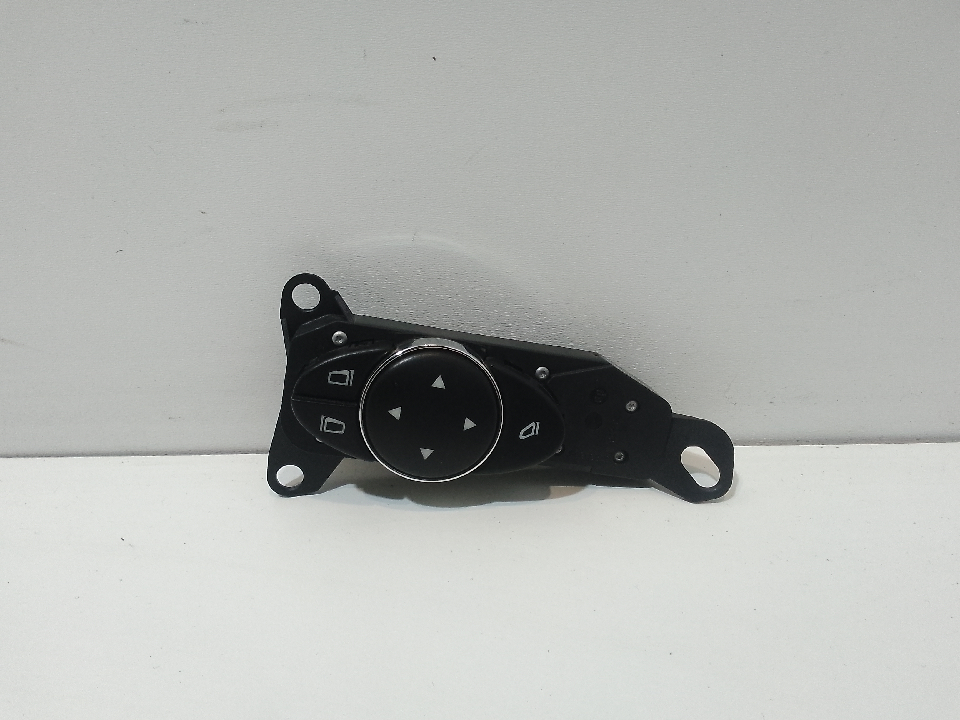 Interruttore Regolazione Retrovisore Est. A21182153797C45 Usato